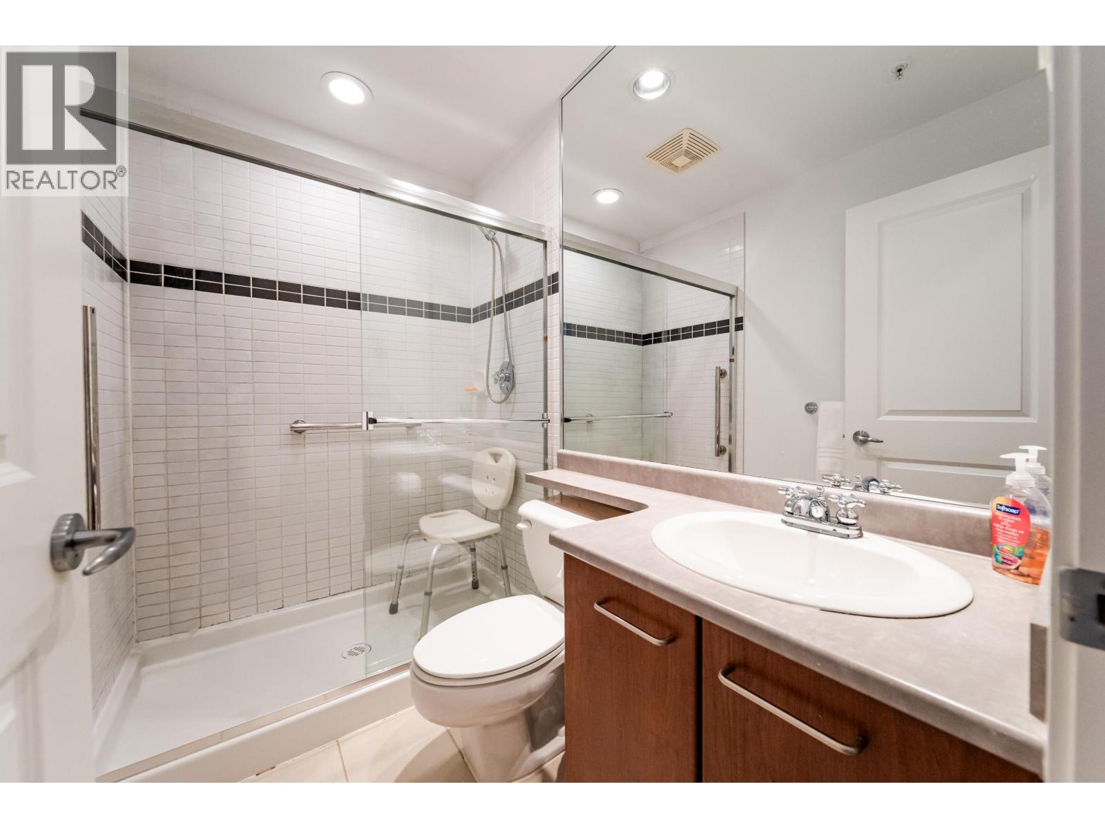 8 4333 Central Boulevard, Burnaby, British Columbia  V5H 4W8 - Photo 24 - R3162433