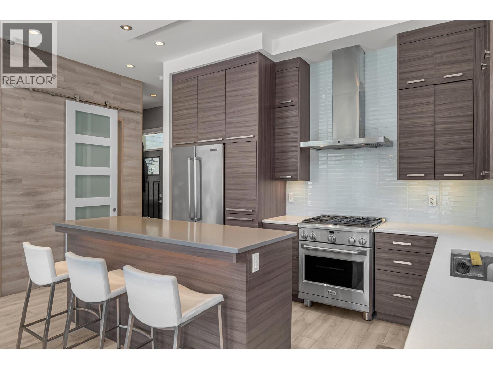 730 E 11th Avenue, Vancouver, British Columbia  V5T 2E5 - Photo 3 - R3162444