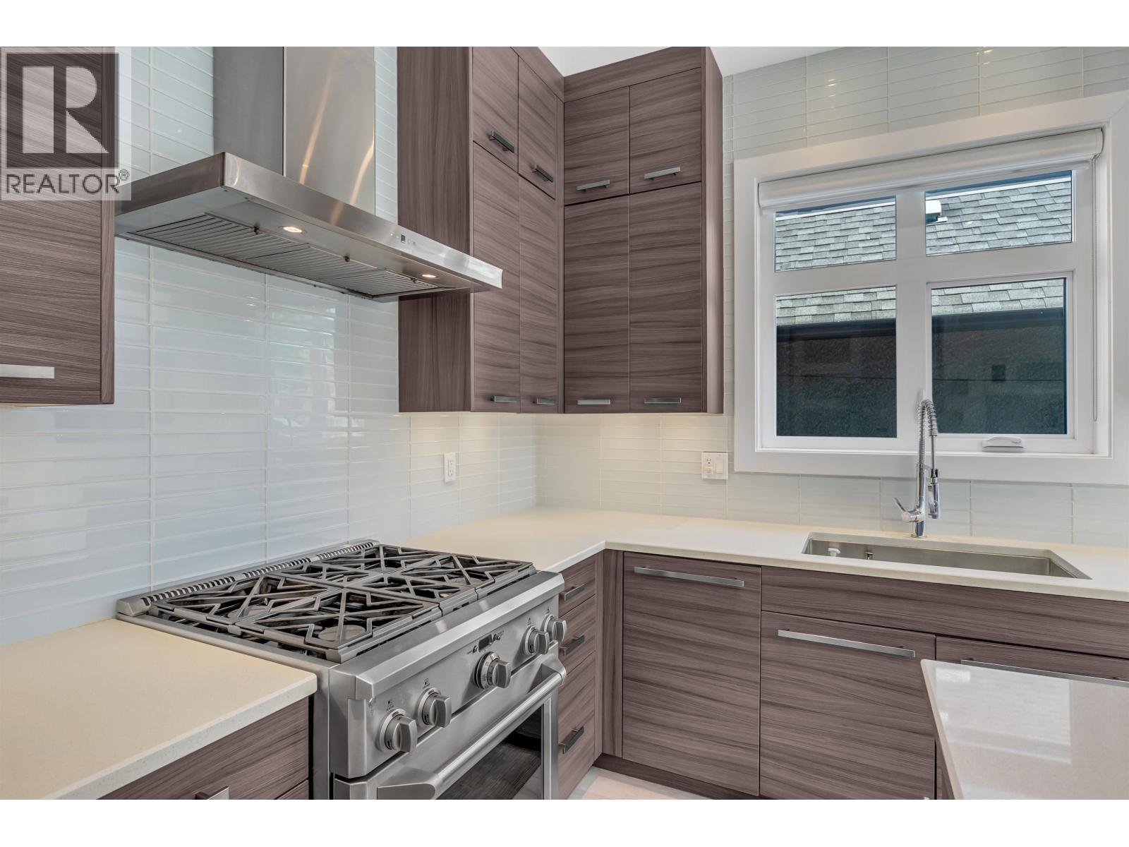 730 E 11th Avenue, Vancouver, British Columbia  V5T 2E5 - Photo 4 - R3162444