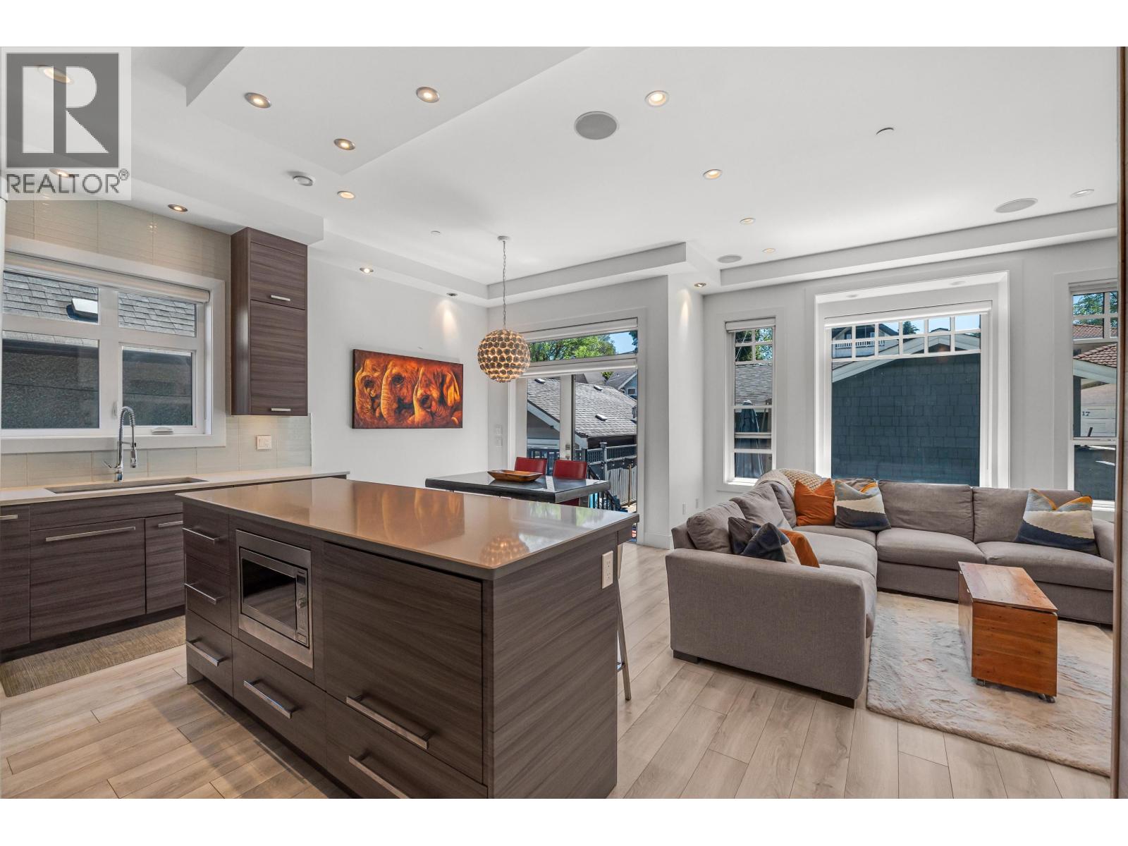 730 E 11th Avenue, Vancouver, British Columbia  V5T 2E5 - Photo 5 - R3162444