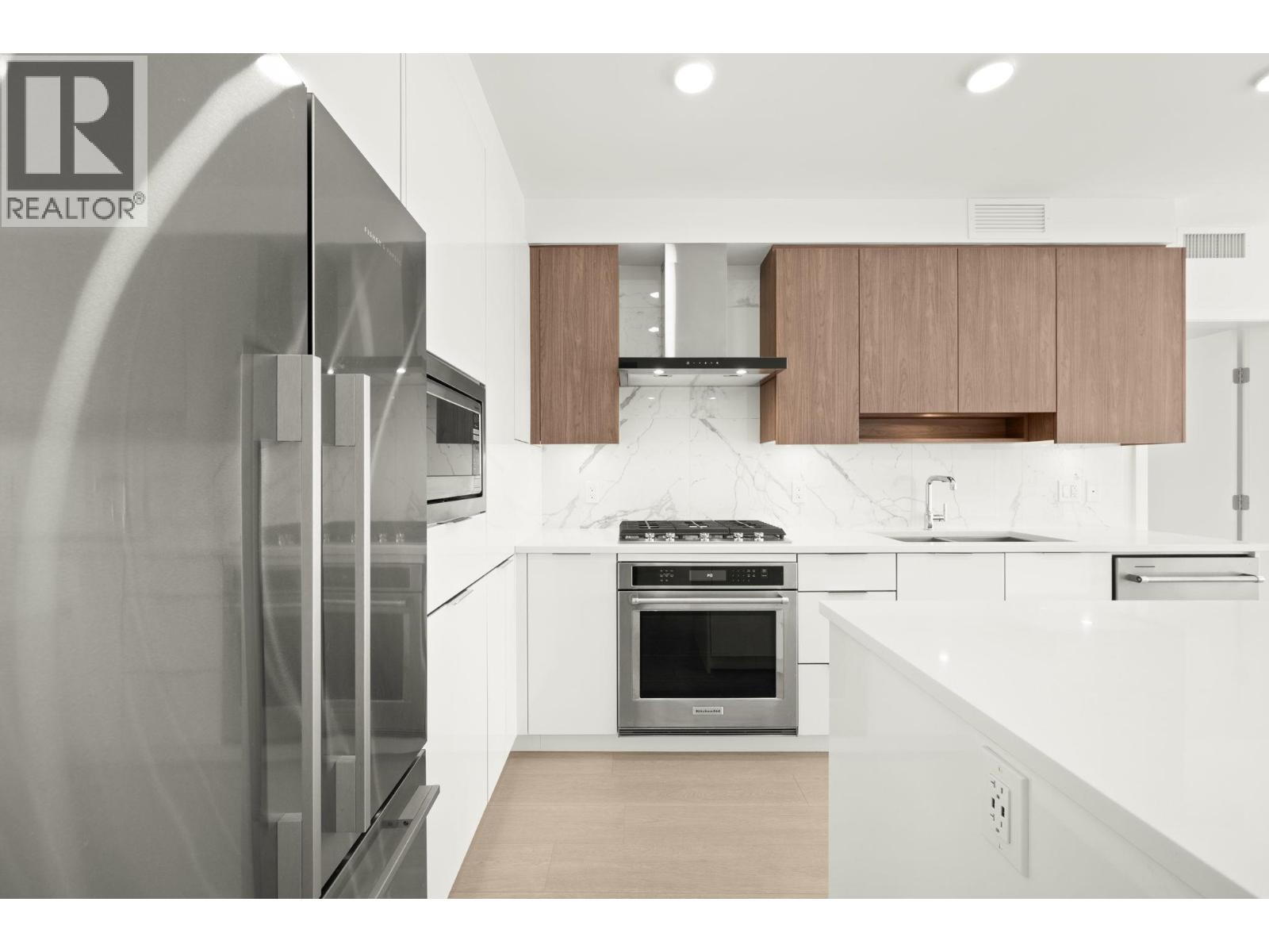 1601 7683 Park Crescent, Burnaby, British Columbia  V3N 0J4 - Photo 5 - R3162448