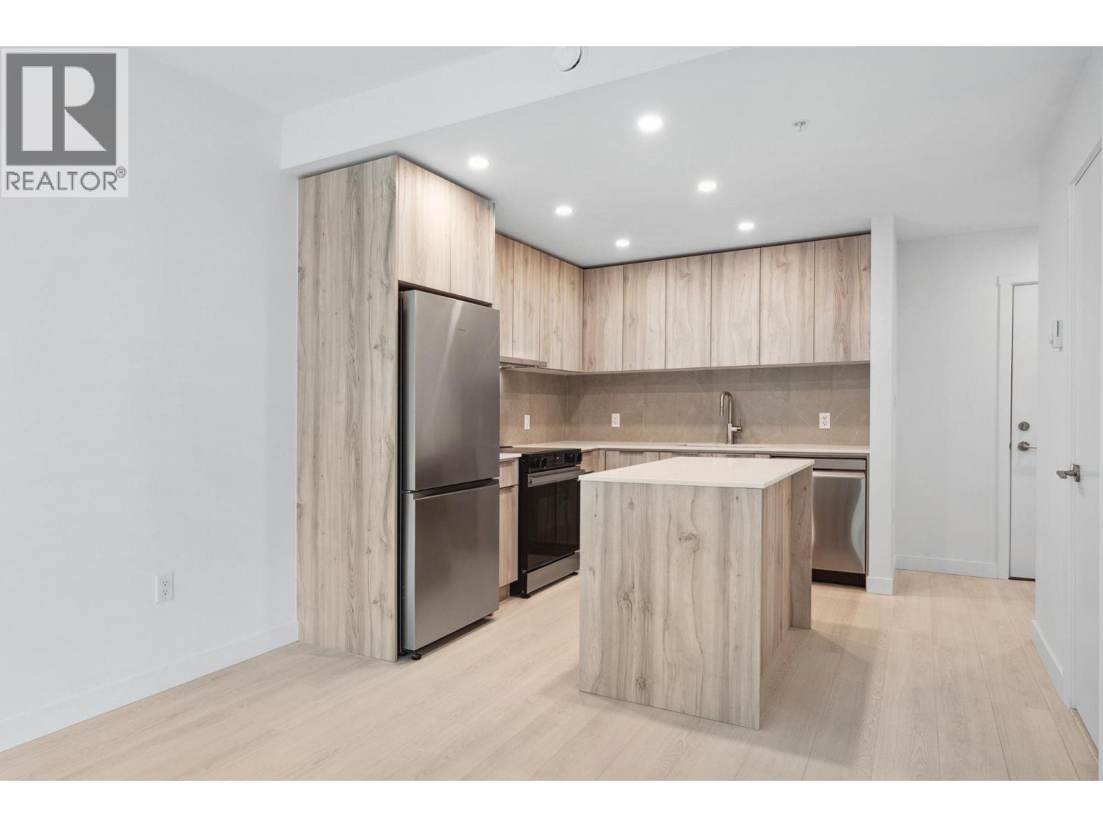 209 3594 Malsum Drive, North Vancouver, British Columbia  V7G 0B4 - Photo 10 - R3162464