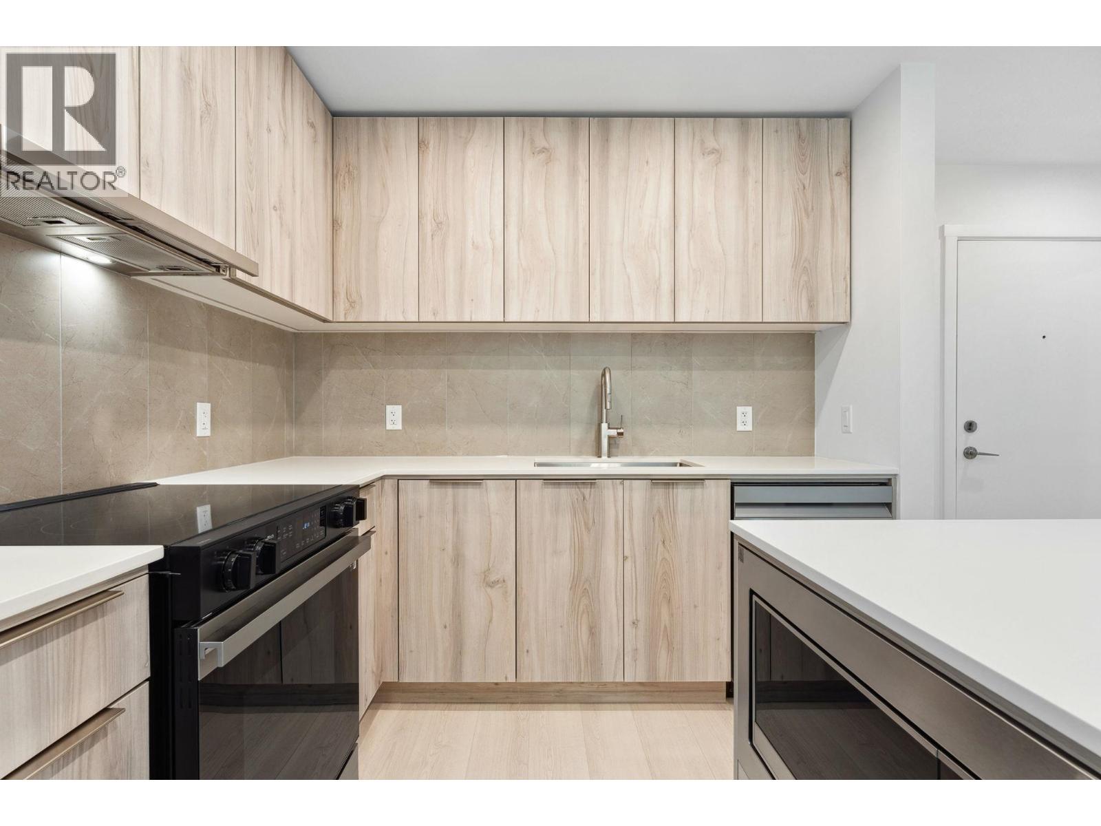 209 3594 Malsum Drive, North Vancouver, British Columbia  V7G 0B4 - Photo 12 - R3162464