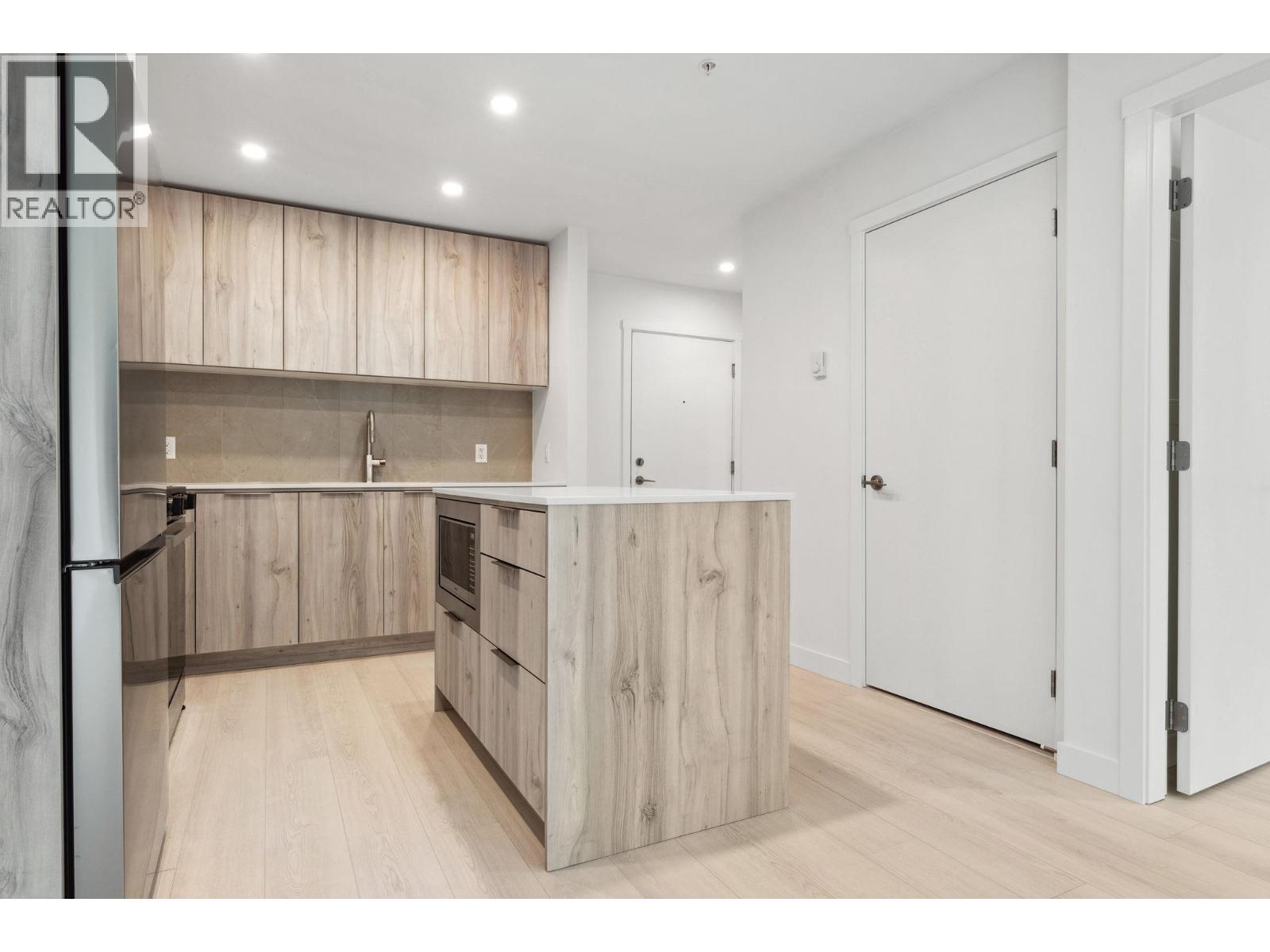209 3594 Malsum Drive, North Vancouver, British Columbia  V7G 0B4 - Photo 13 - R3162464