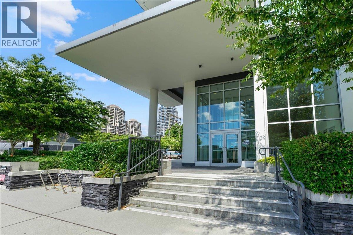 2105 4465 Juneau Street, Burnaby, British Columbia  V5C 0L8 - Photo 2 - R3162465