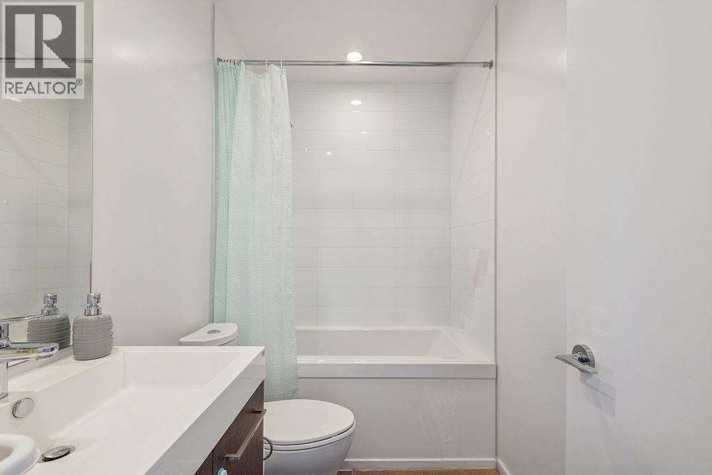 702 9060 University Crescent, Burnaby, British Columbia  V5A 0E1 - Photo 10 - R3162475
