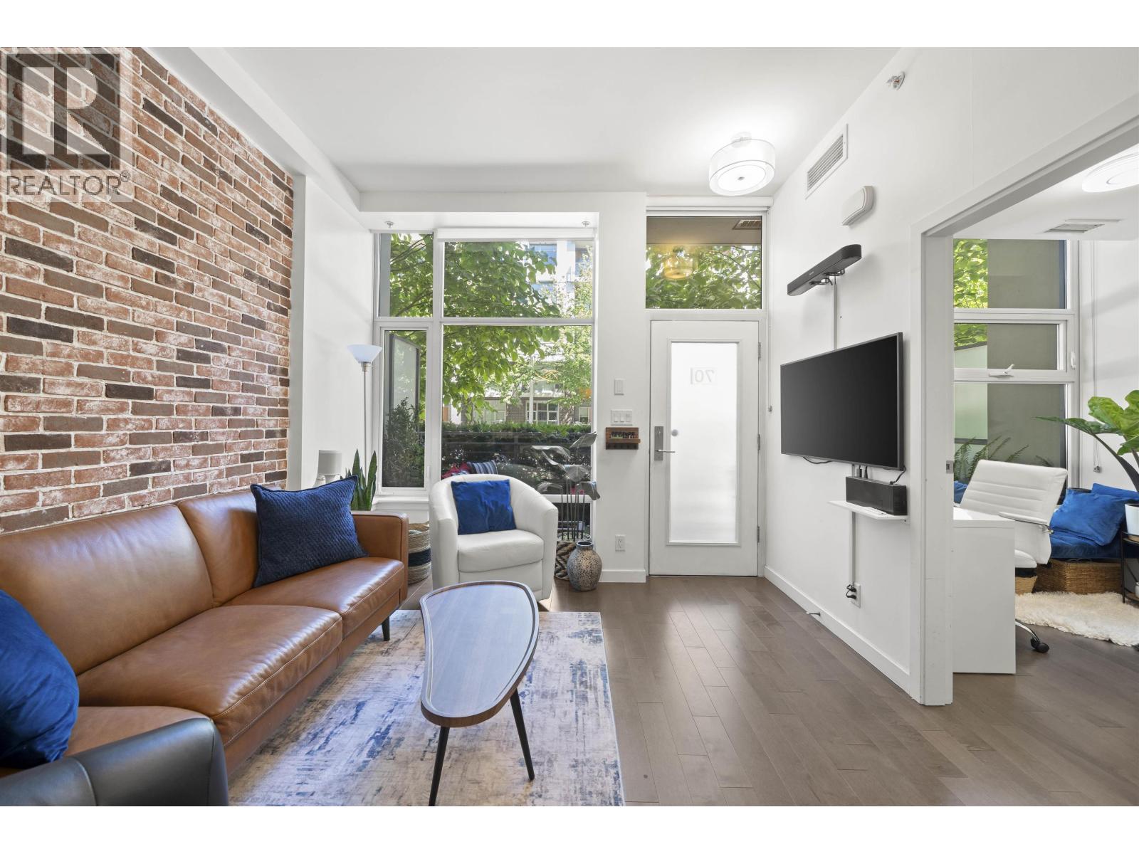 70 W 1st Avenue, Vancouver, British Columbia  V5Y 0K4 - Photo 1 - R3162490