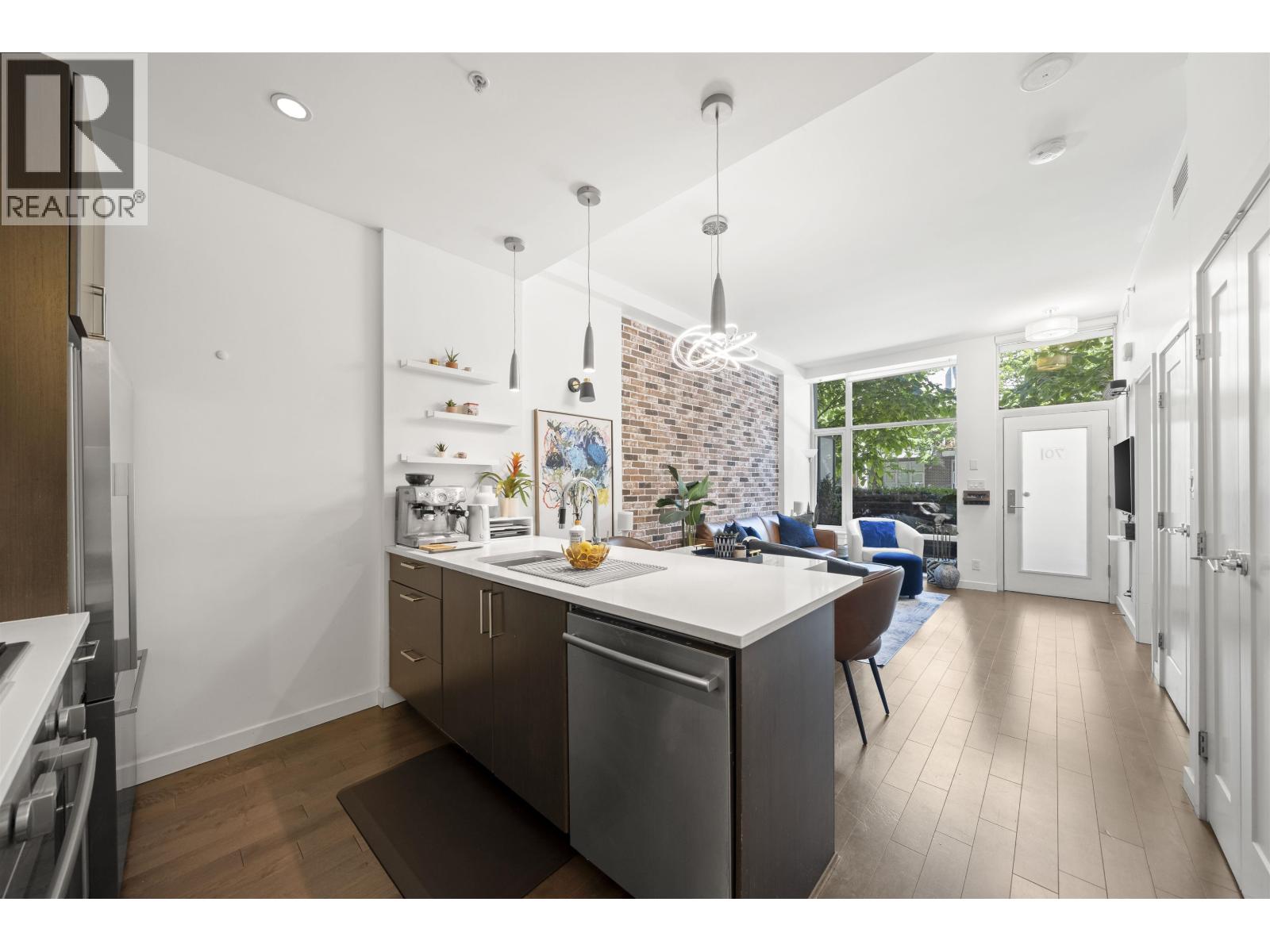 70 W 1st Avenue, Vancouver, British Columbia  V5Y 0K4 - Photo 3 - R3162490