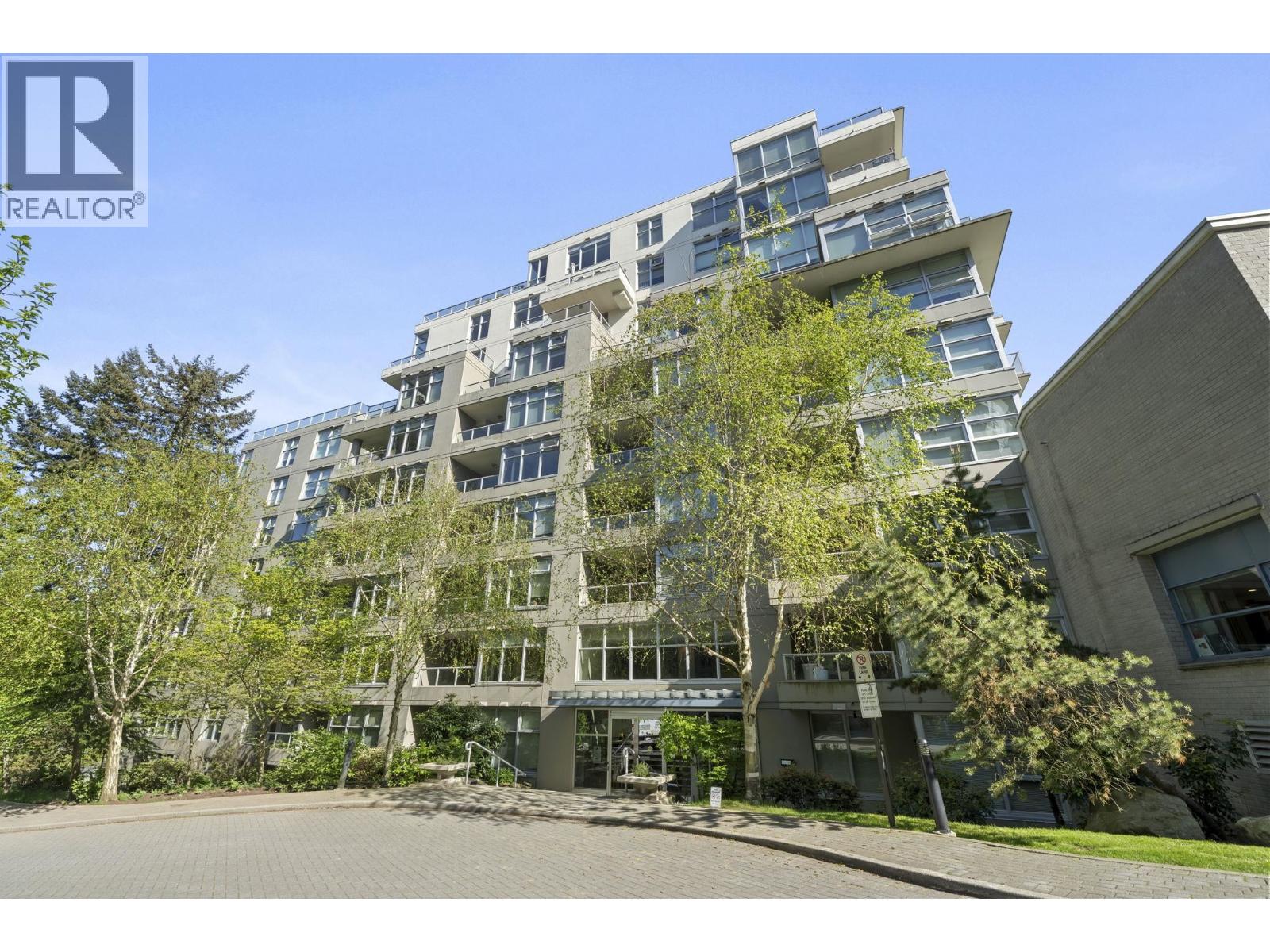 605 9262 University Crescent, Burnaby, British Columbia  V5A 0A4 - Photo 1 - R3162523