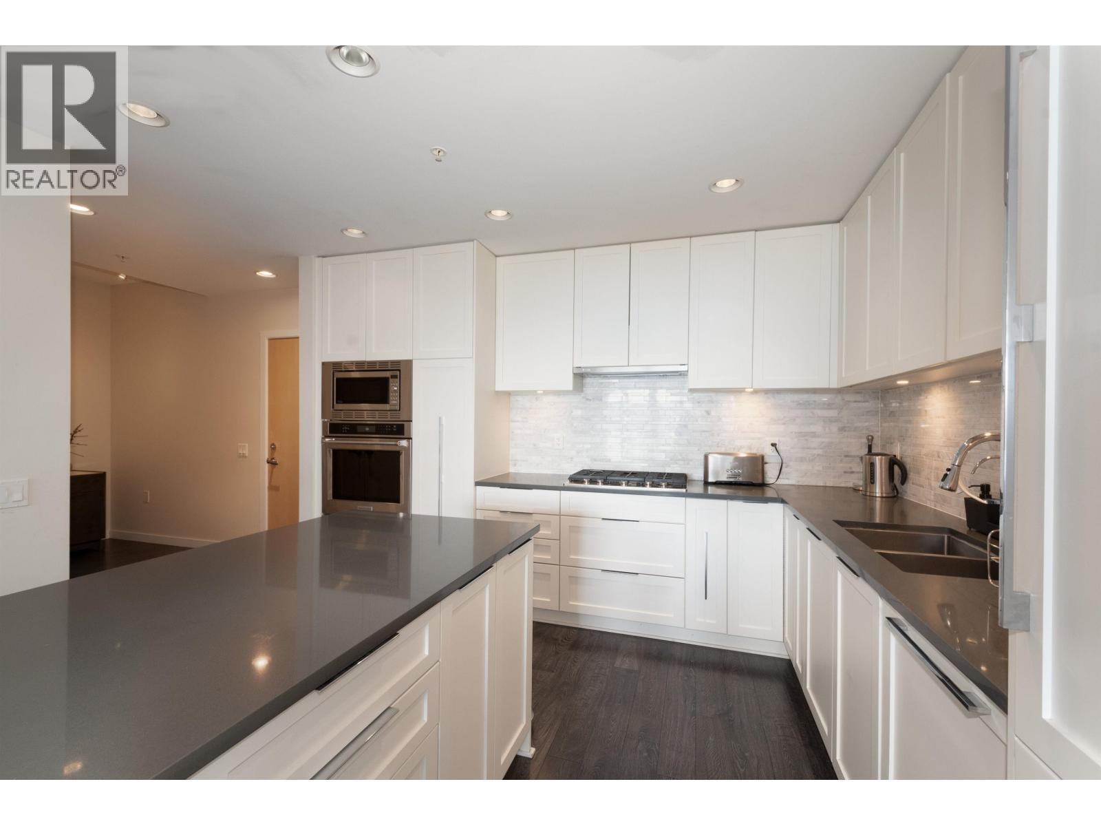 305 3873 Cates Landing Way, North Vancouver, British Columbia  V7G 0A6 - Photo 6 - R3162533