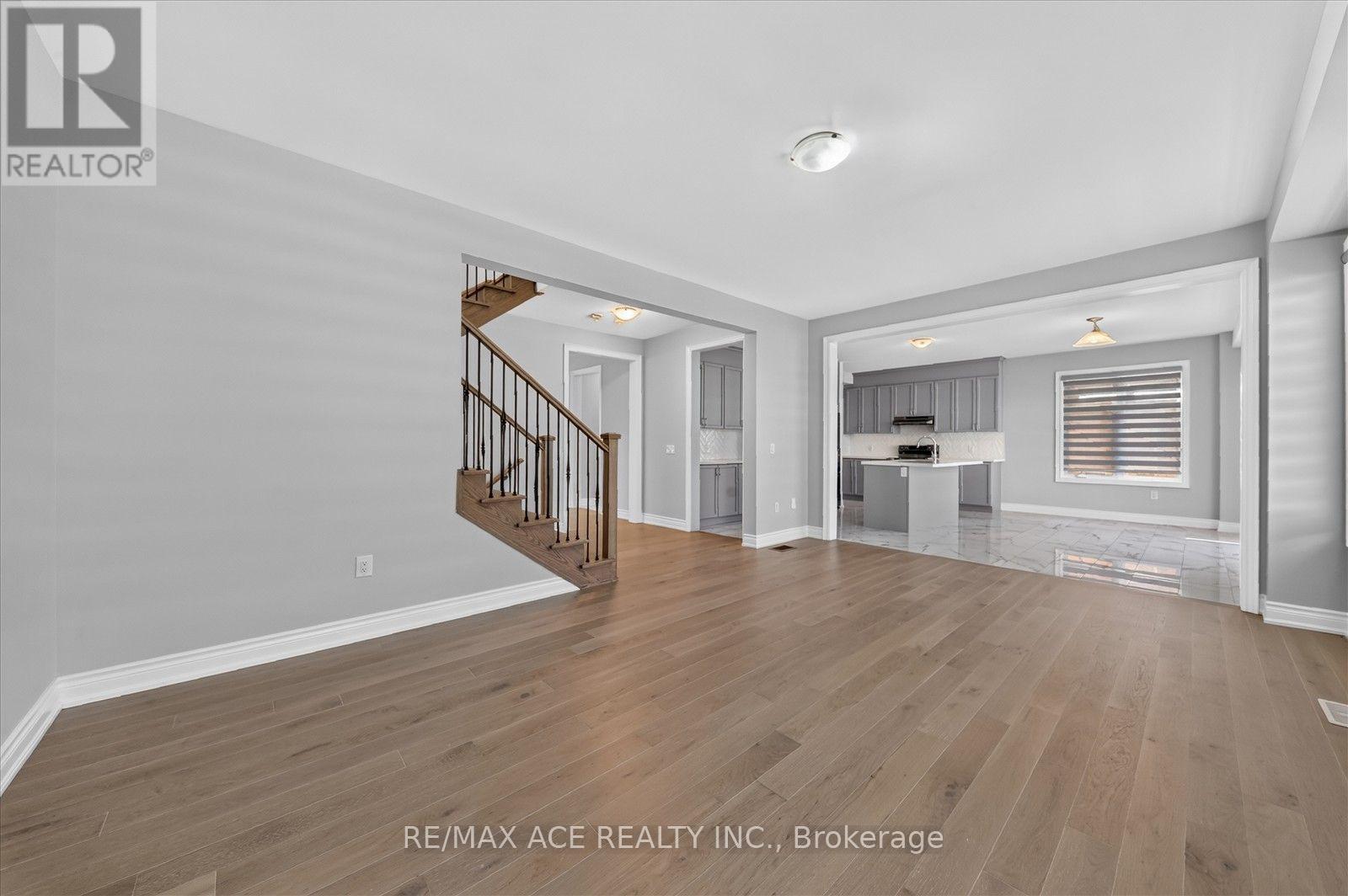 10 Hitching Post Road, Georgina, Ontario  L4P 2E7 - Photo 13 - N13756608