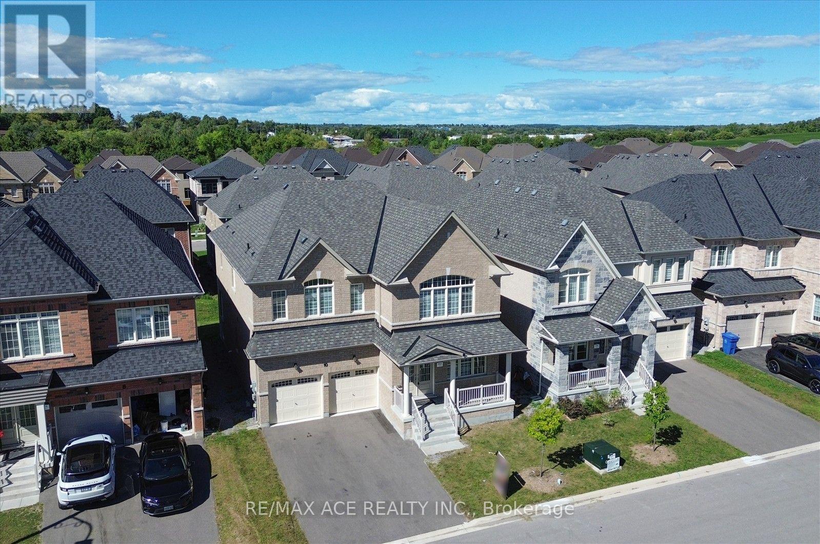 10 Hitching Post Road, Georgina, Ontario  L4P 2E7 - Photo 3 - N13756608
