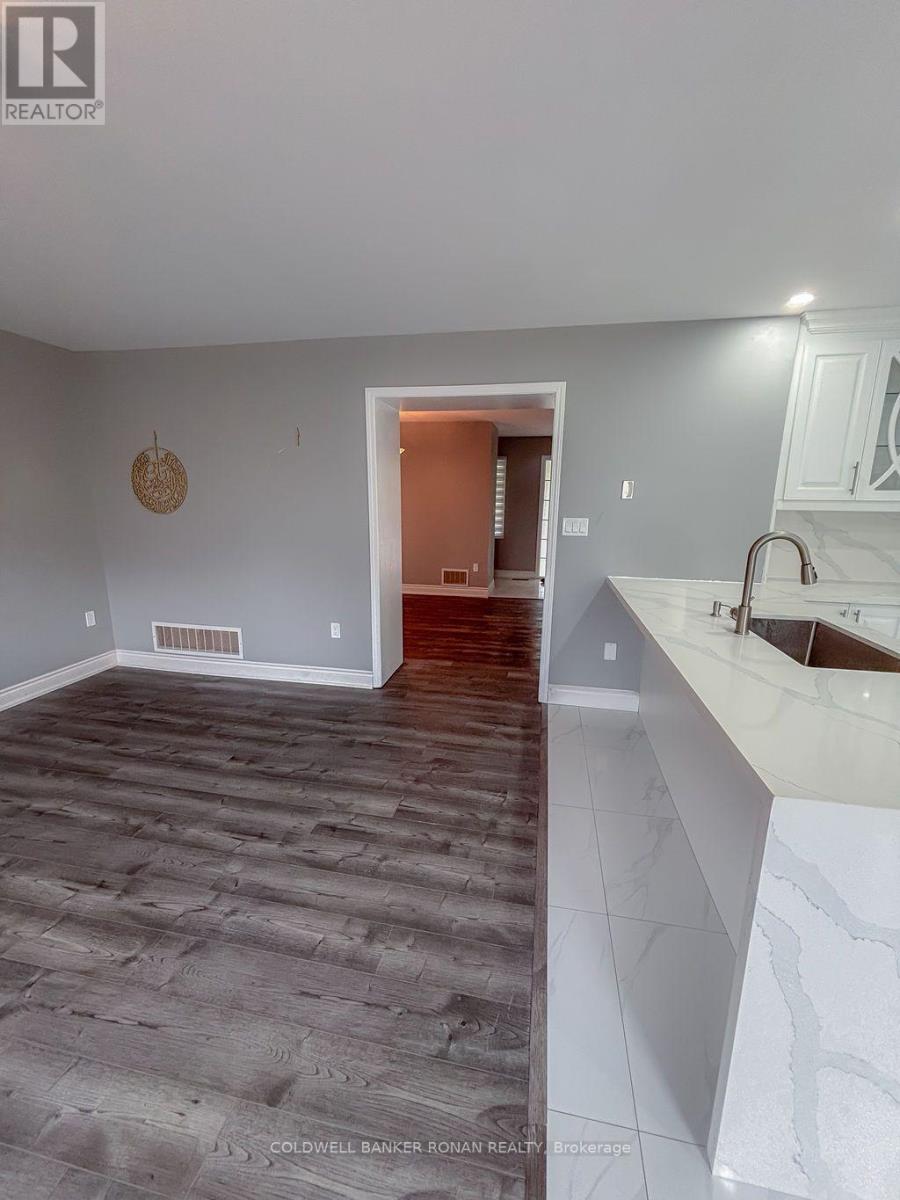 7 Kidd Crescent, New Tecumseth, Ontario  L9R 0E1 - Photo 5 - N13756638