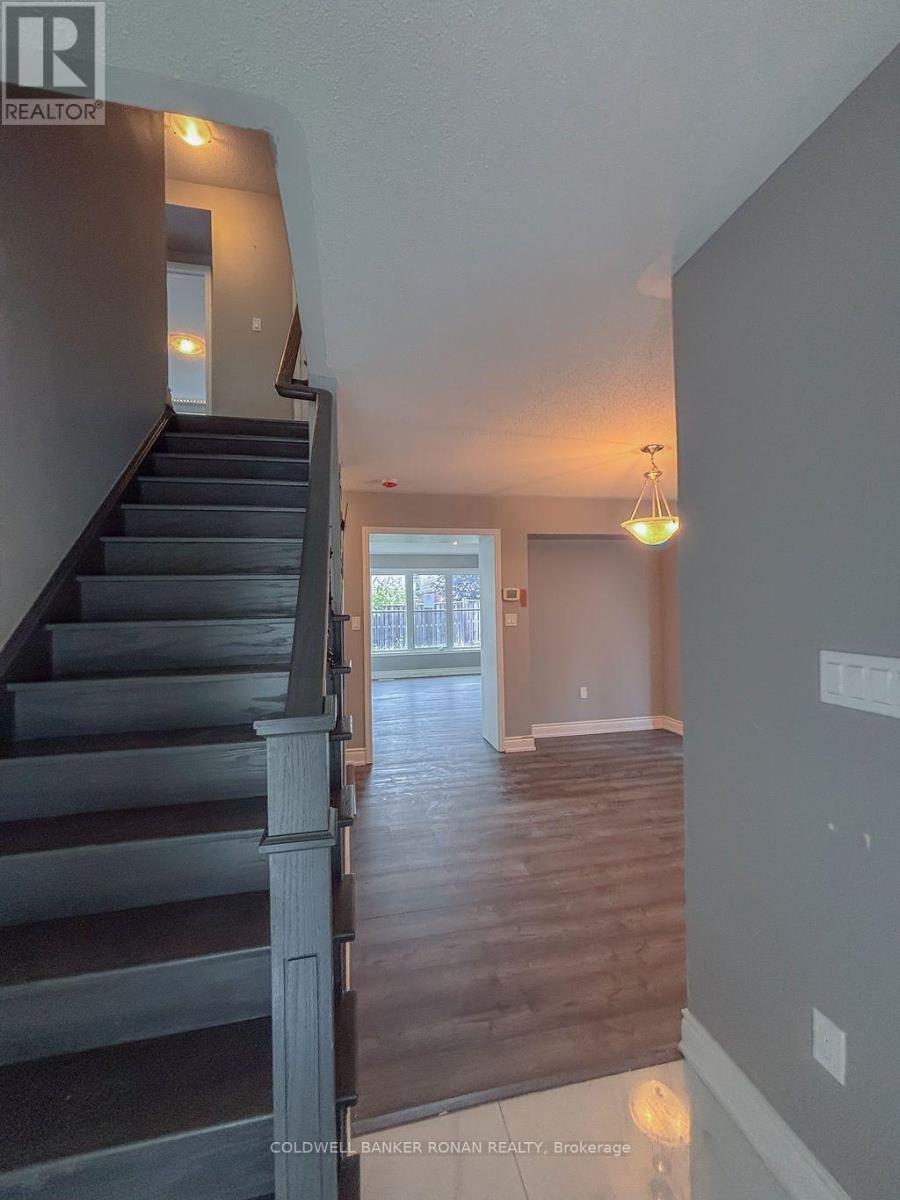 7 Kidd Crescent, New Tecumseth, Ontario  L9R 0E1 - Photo 8 - N13756638