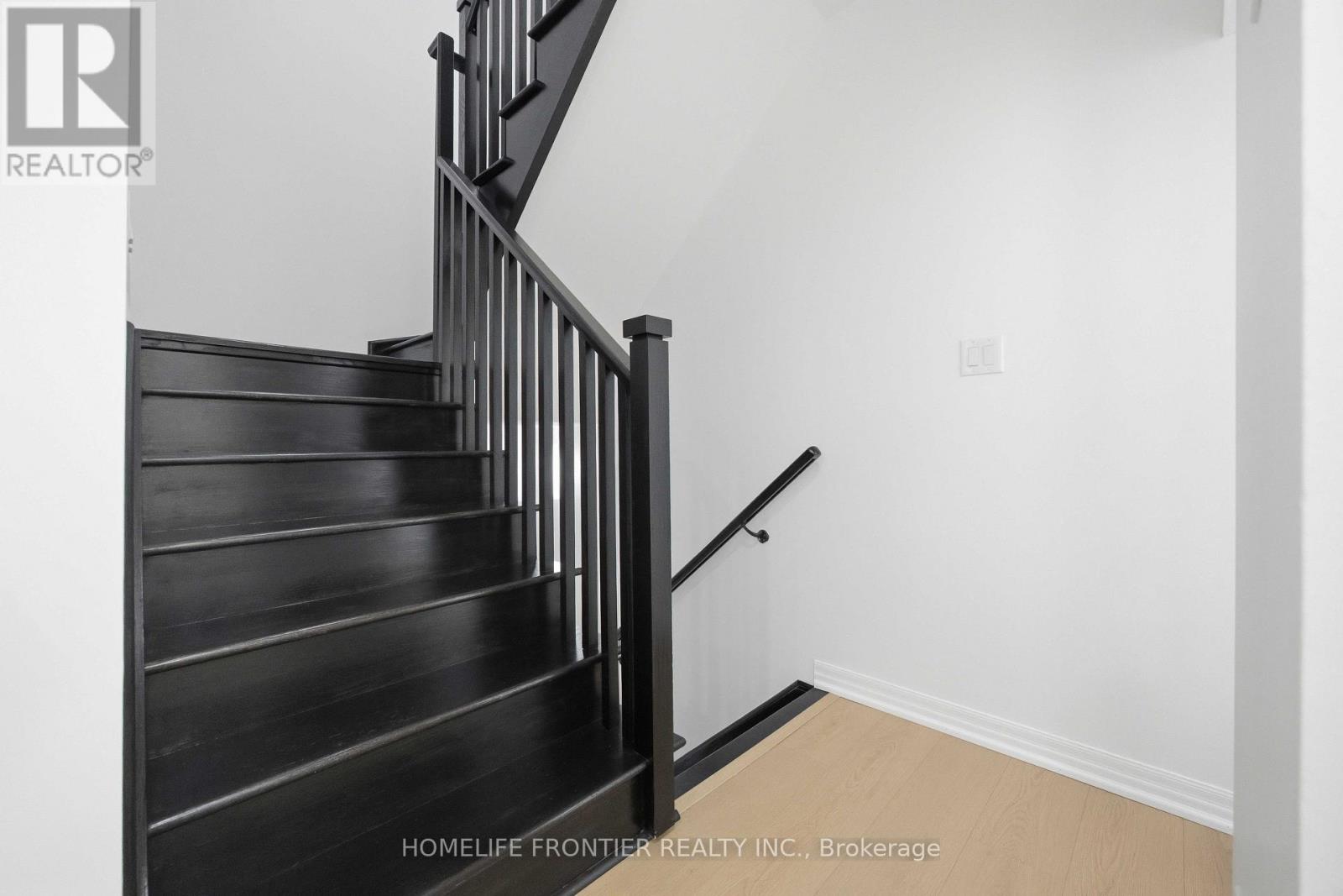 7 Vantage Loop, Newmarket, Ontario  L3X 0K6 - Photo 26 - N13756702