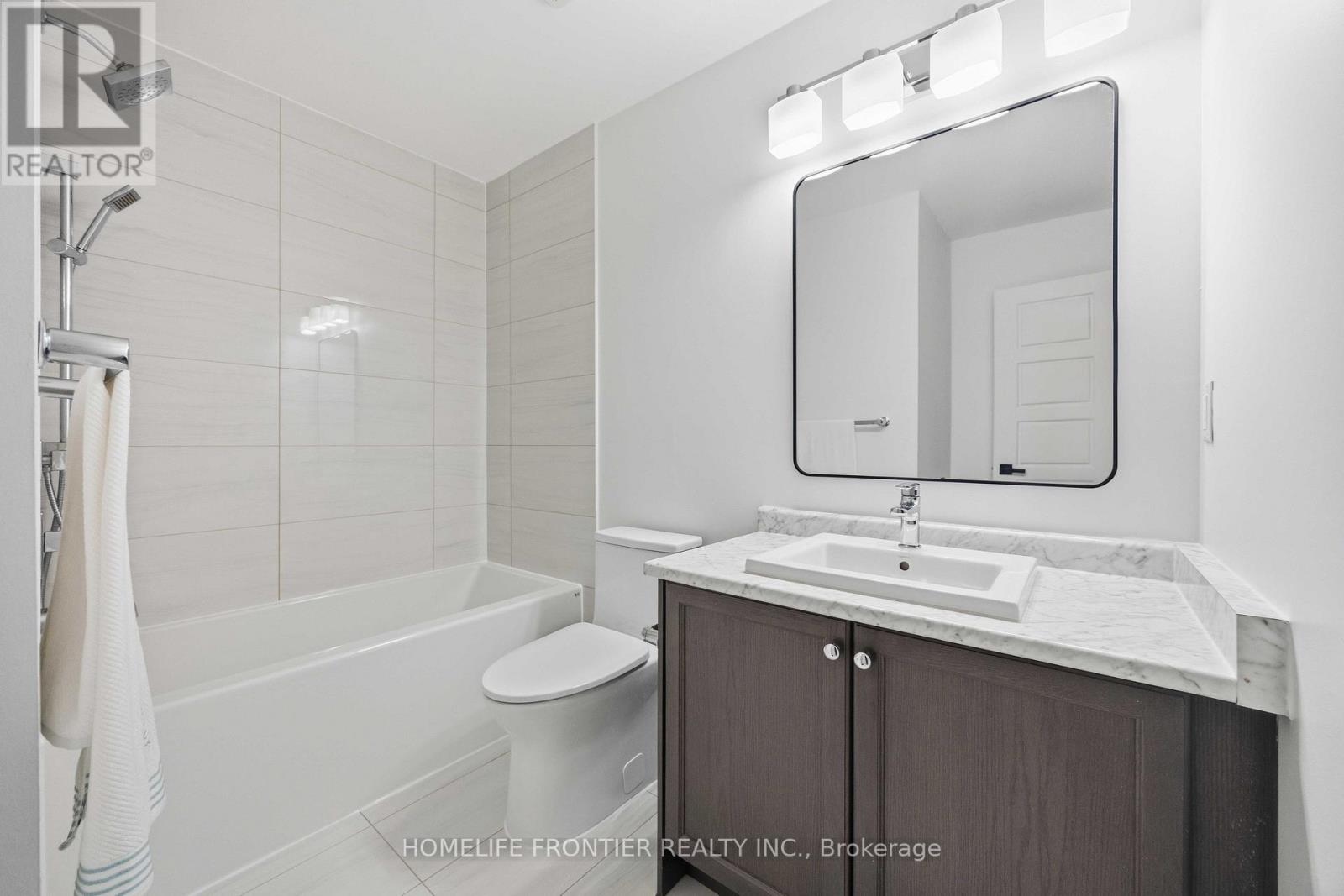 7 Vantage Loop, Newmarket, Ontario  L3X 0K6 - Photo 37 - N13756702