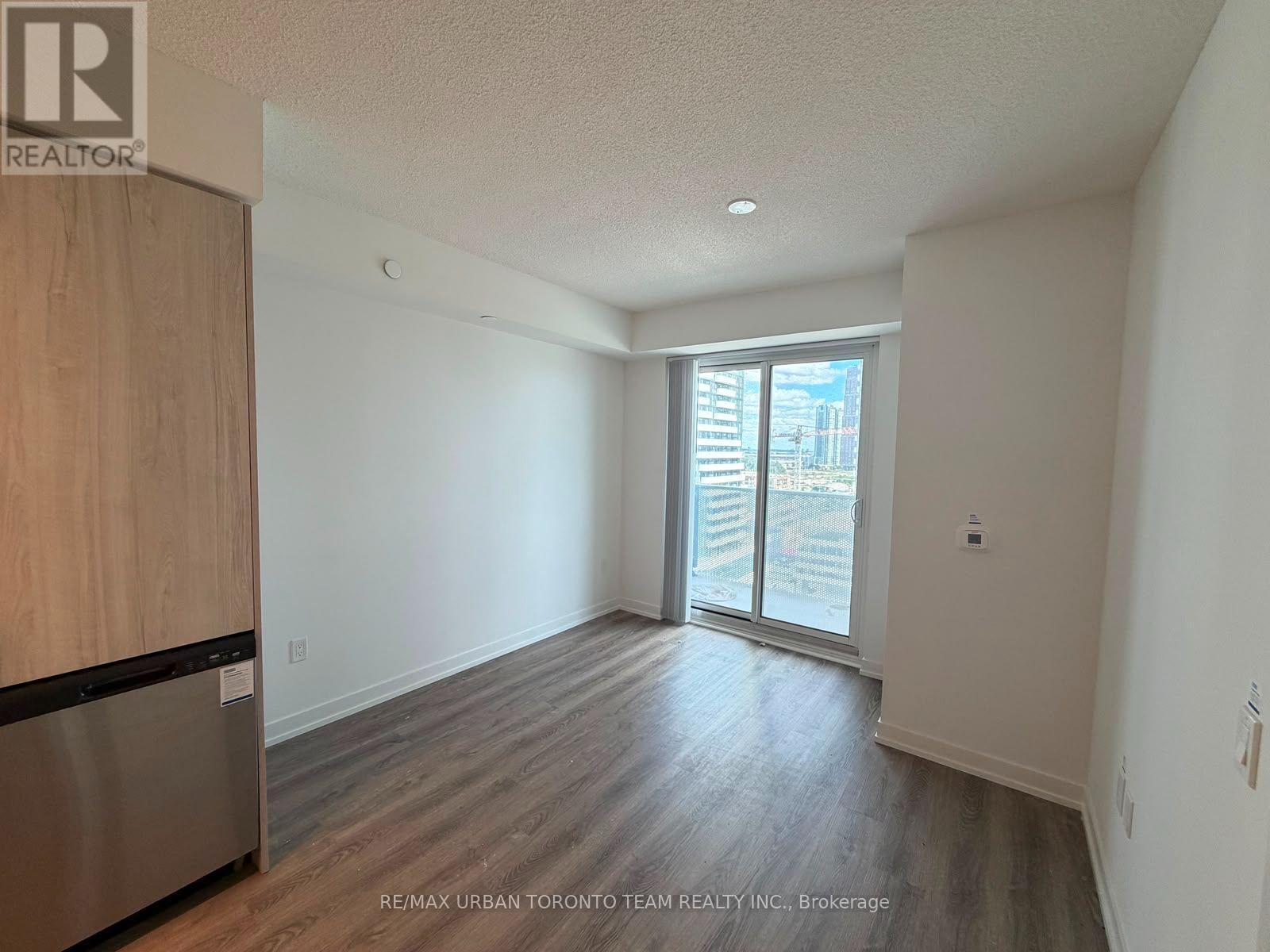 1702 - 195 Commerce Street, Vaughan, Ontario  L4K 0P9 - Photo 4 - N13756742