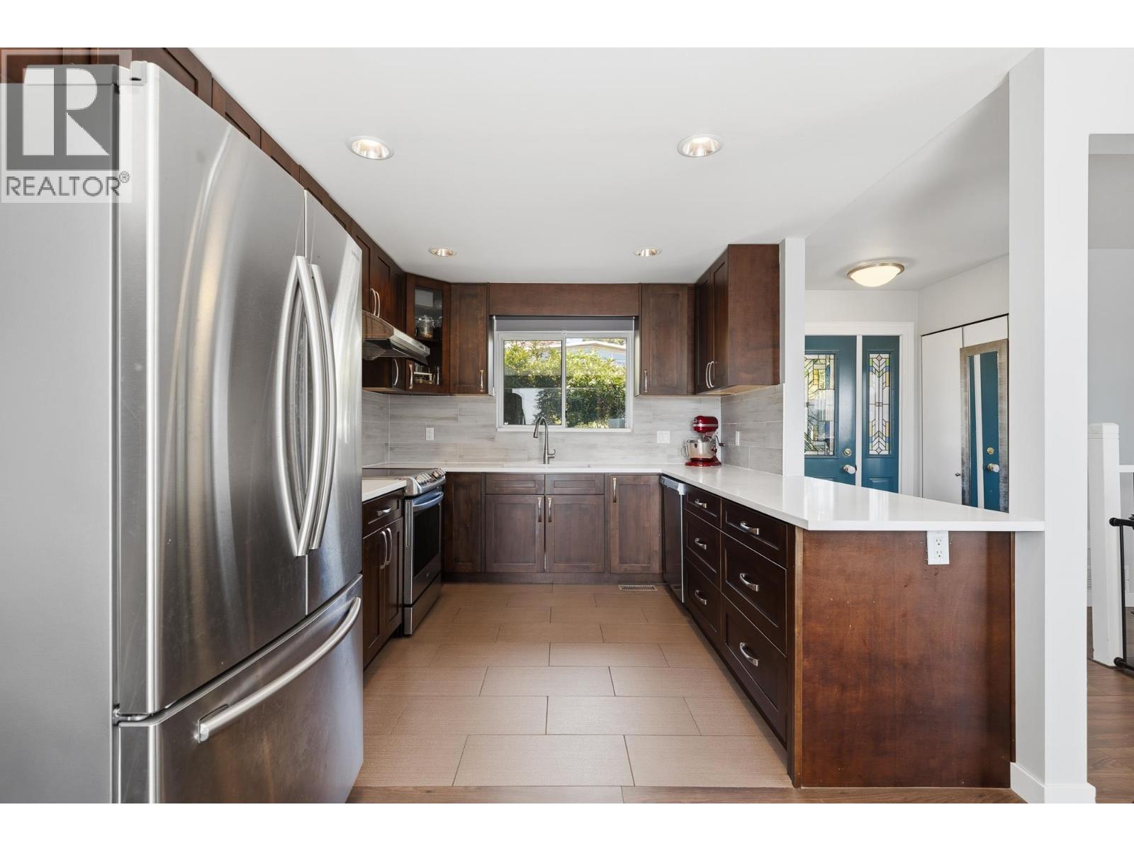 2190 Hillside Avenue, Coquitlam, British Columbia  V3K 1L2 - Photo 6 - R3162468
