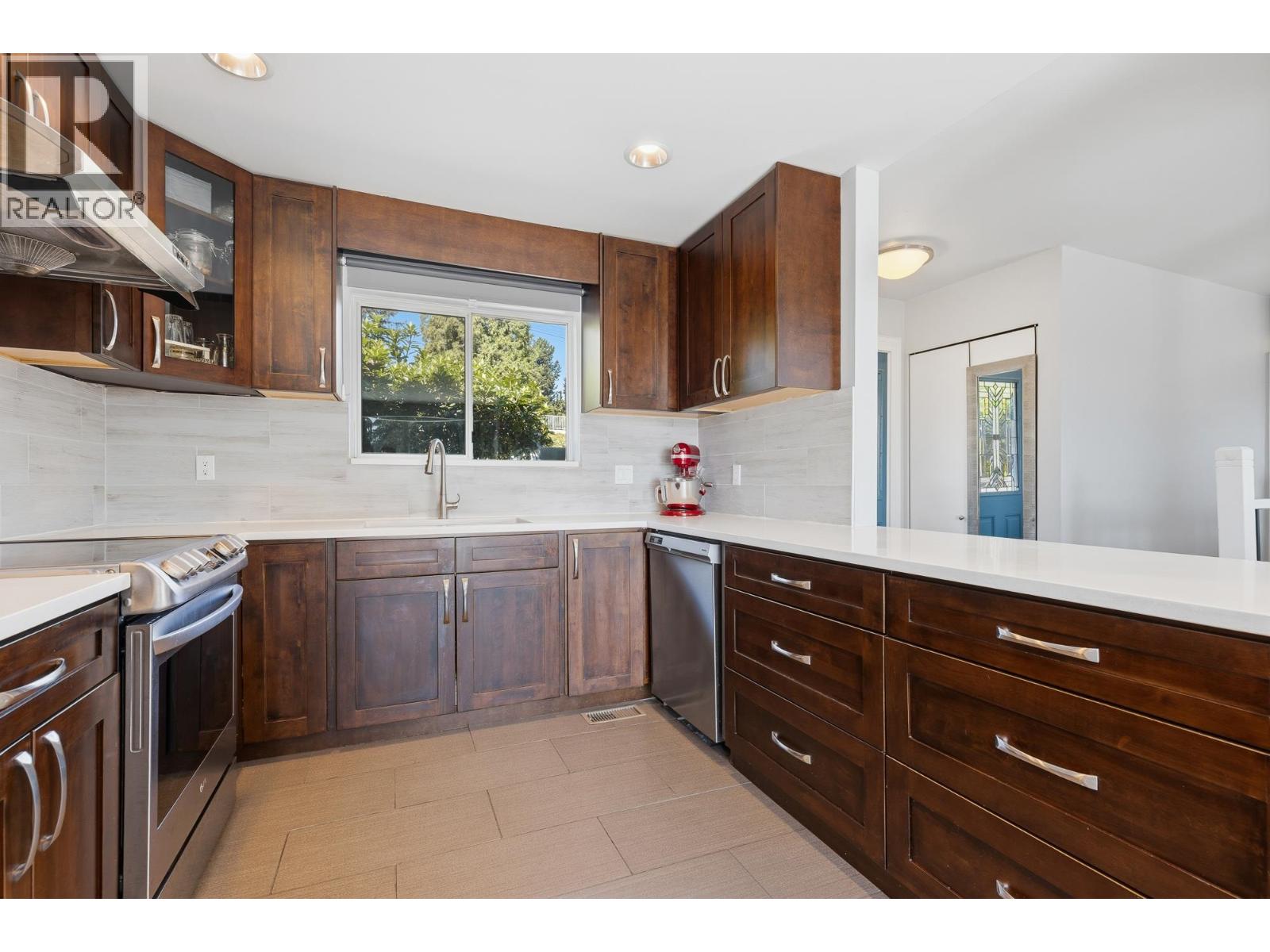 2190 Hillside Avenue, Coquitlam, British Columbia  V3K 1L2 - Photo 7 - R3162468