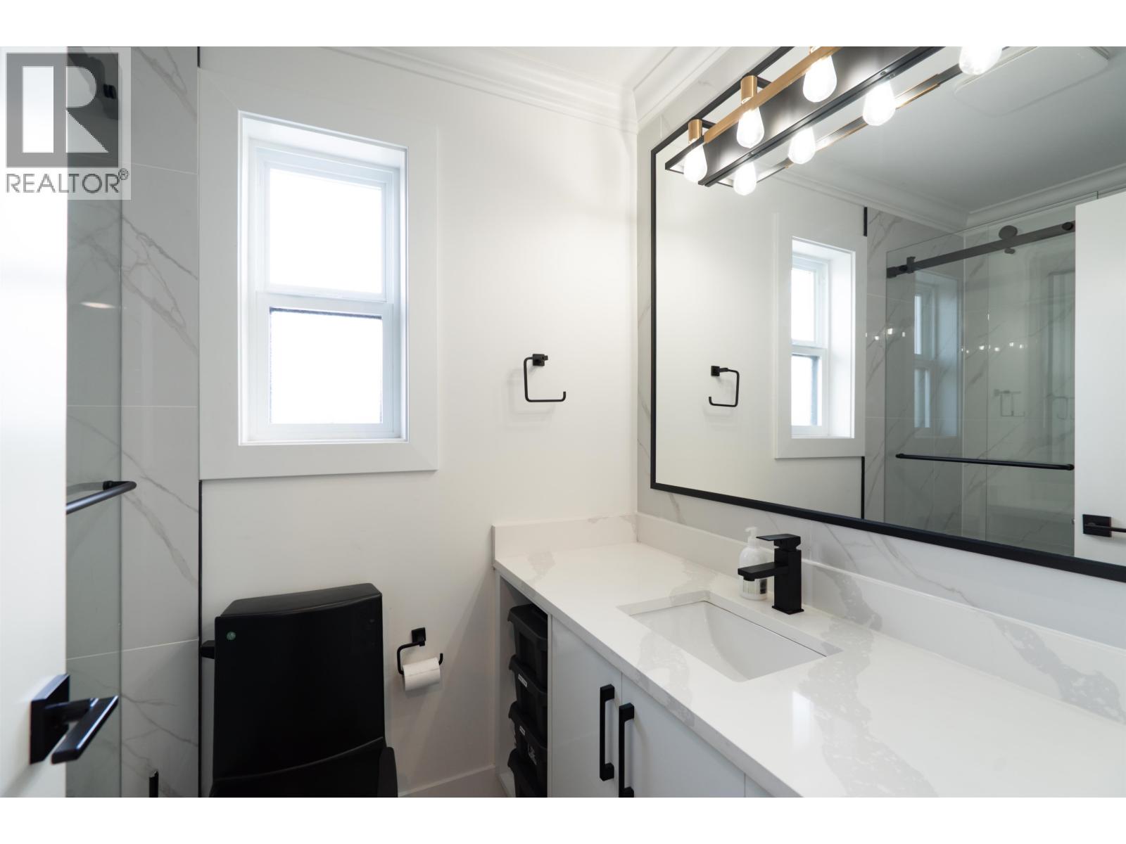 5675 Laurel Street, Burnaby, British Columbia  V5G 1N4 - Photo 29 - R3162496