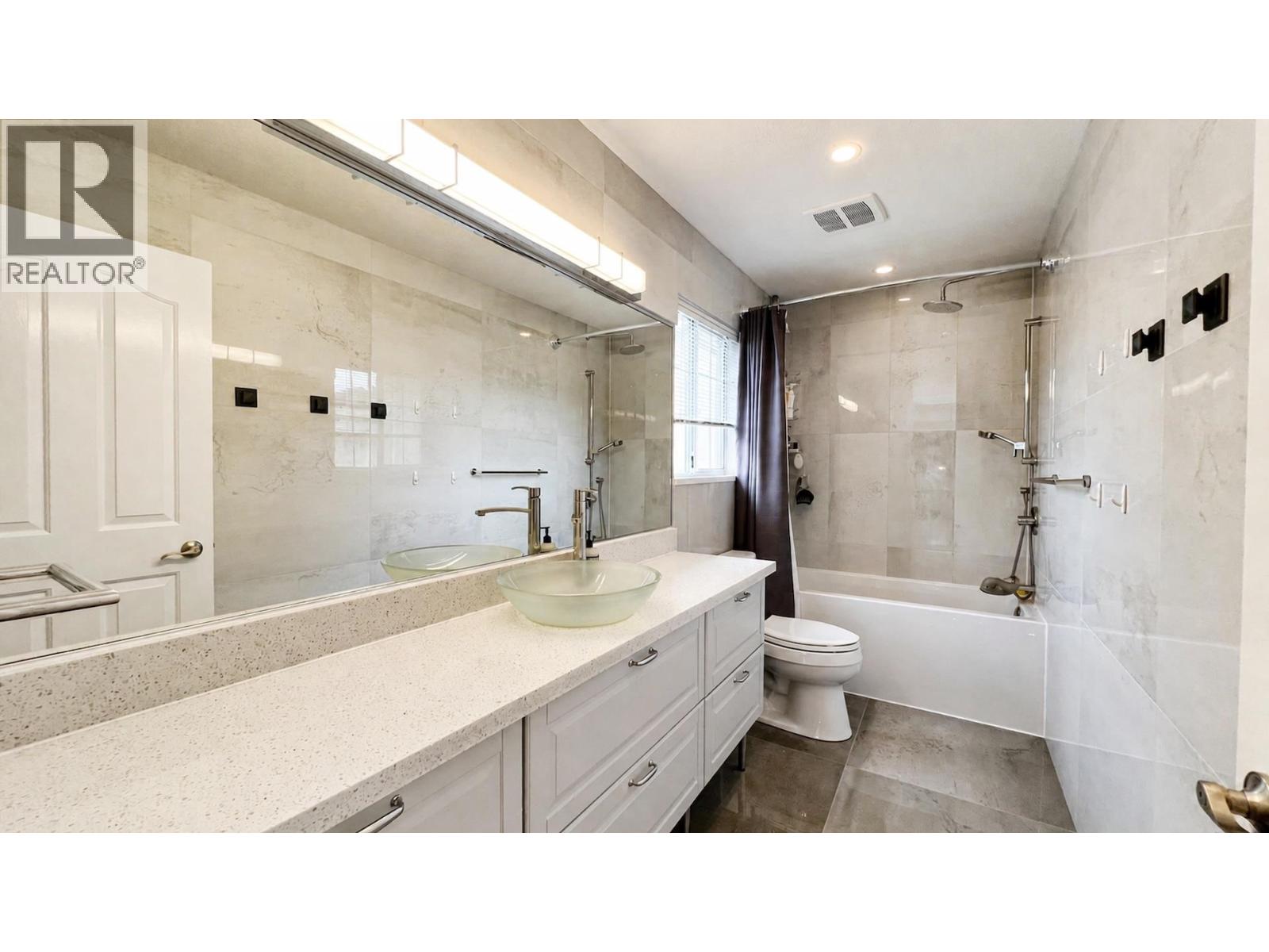 2016 Winter Crescent, Coquitlam, British Columbia  V3K 6T6 - Photo 23 - R3162505