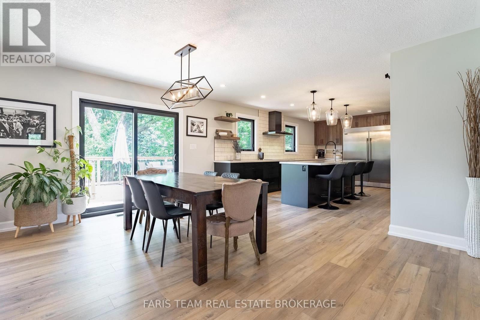 223a Hickory Lane, Barrie, Ontario  L4N 4J9 - Photo 12 - S13756684