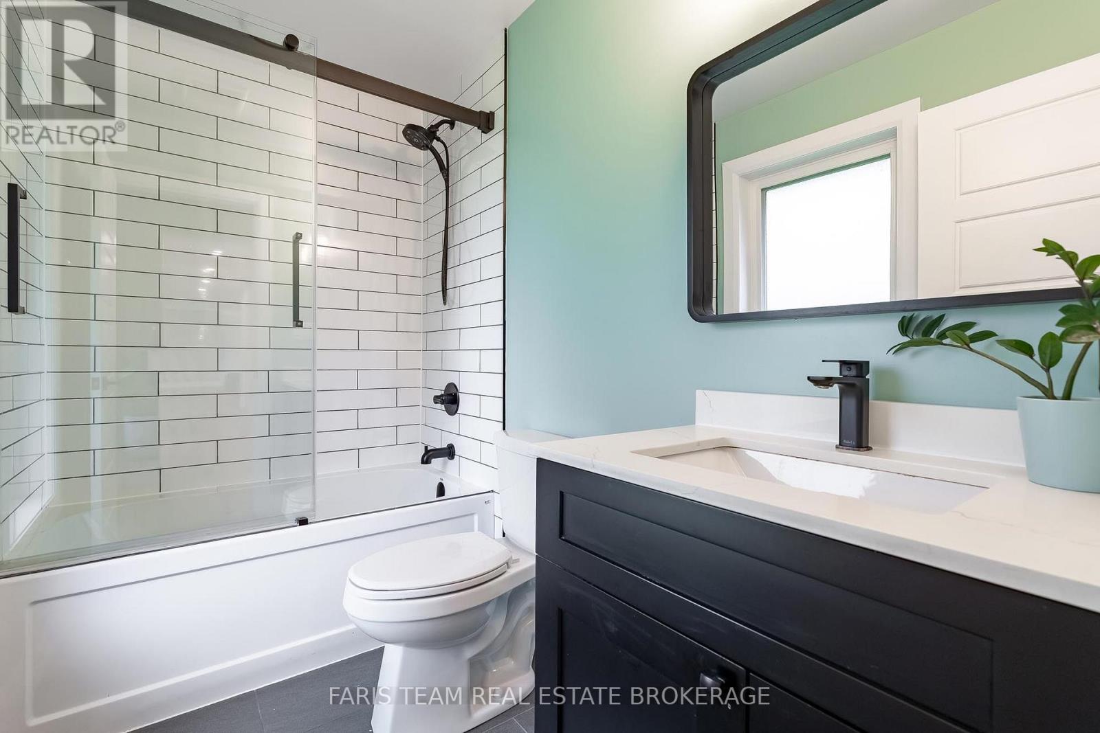 223a Hickory Lane, Barrie, Ontario  L4N 4J9 - Photo 22 - S13756684