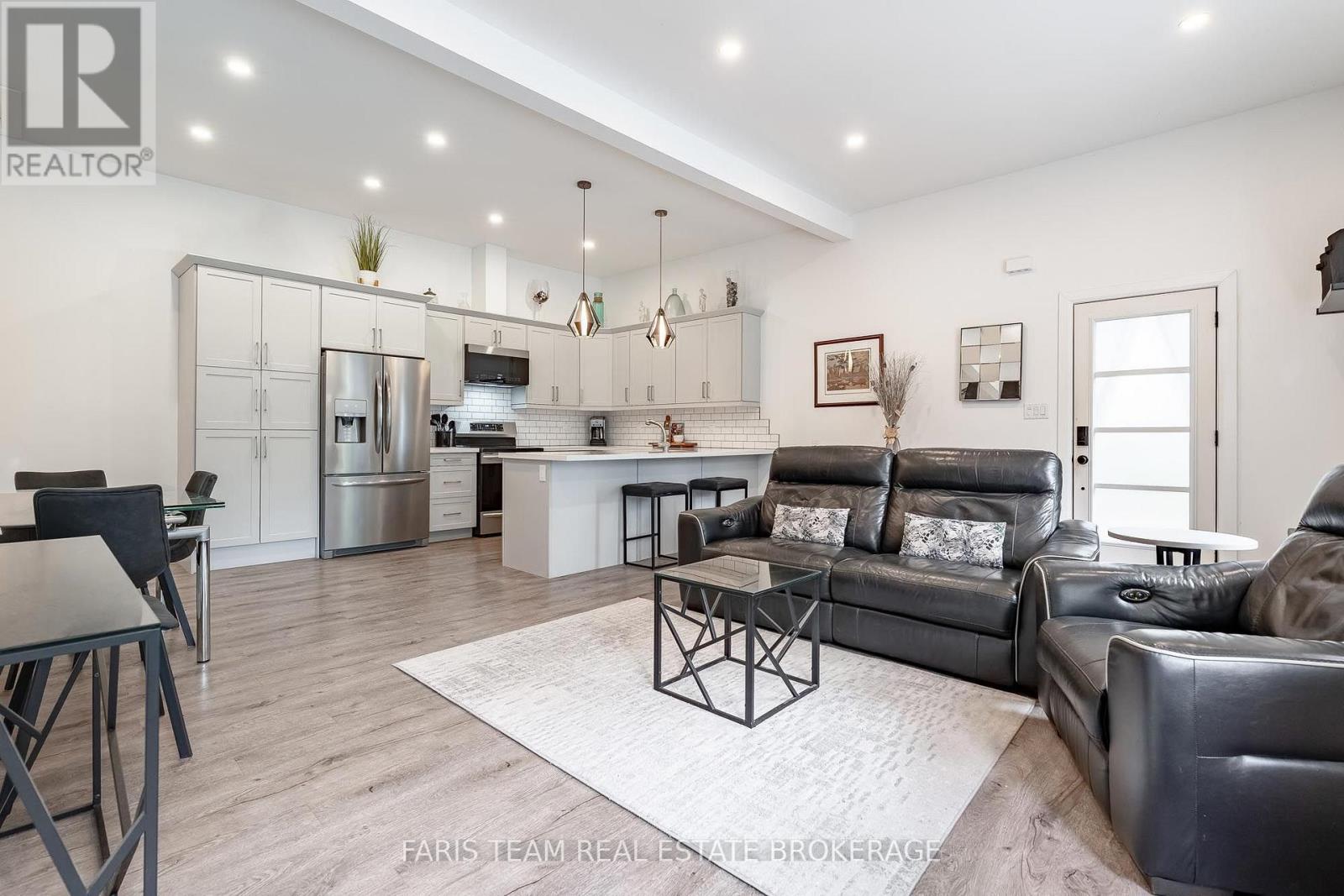 223a Hickory Lane, Barrie, Ontario  L4N 4J9 - Photo 34 - S13756684