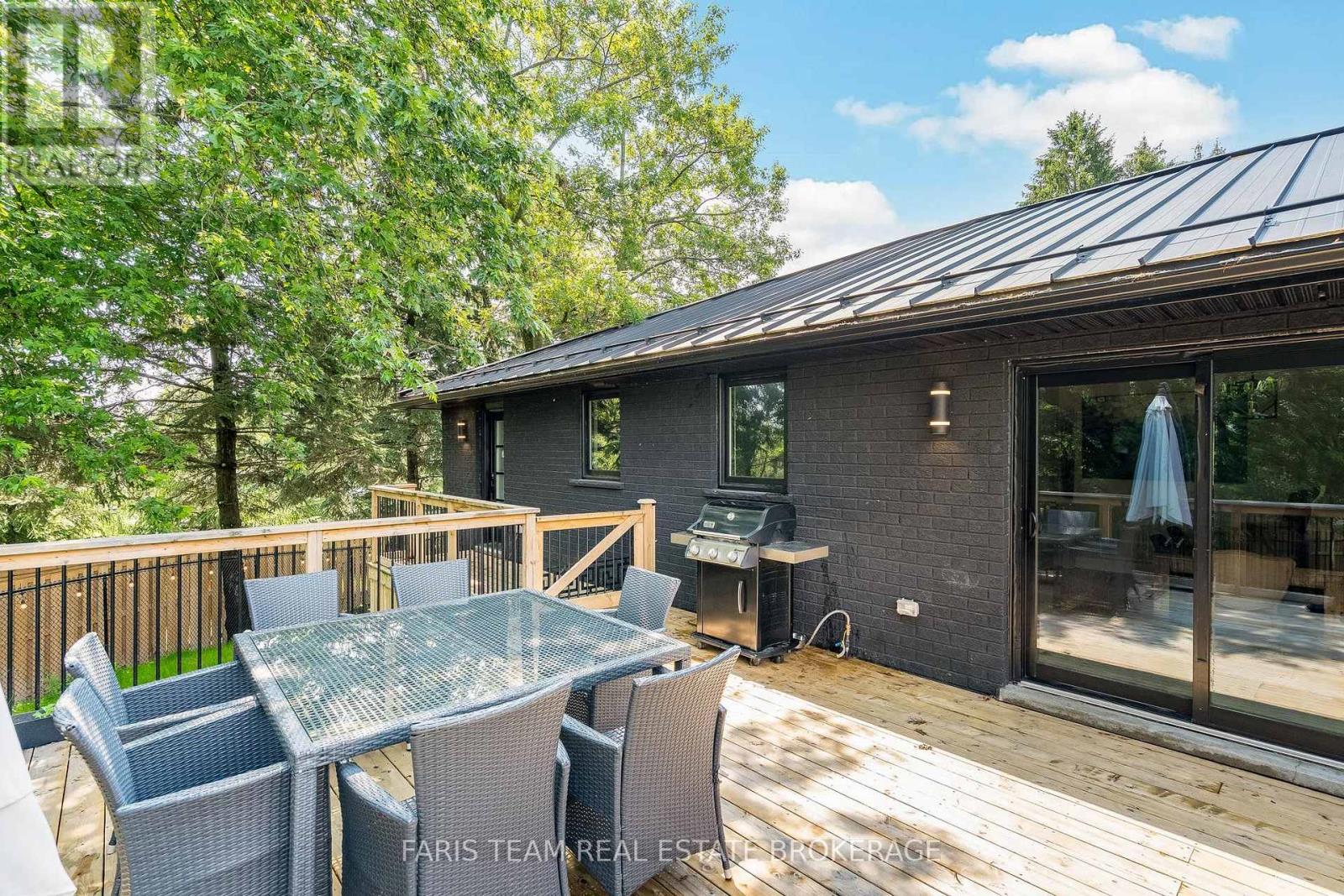 223a Hickory Lane, Barrie, Ontario  L4N 4J9 - Photo 40 - S13756684