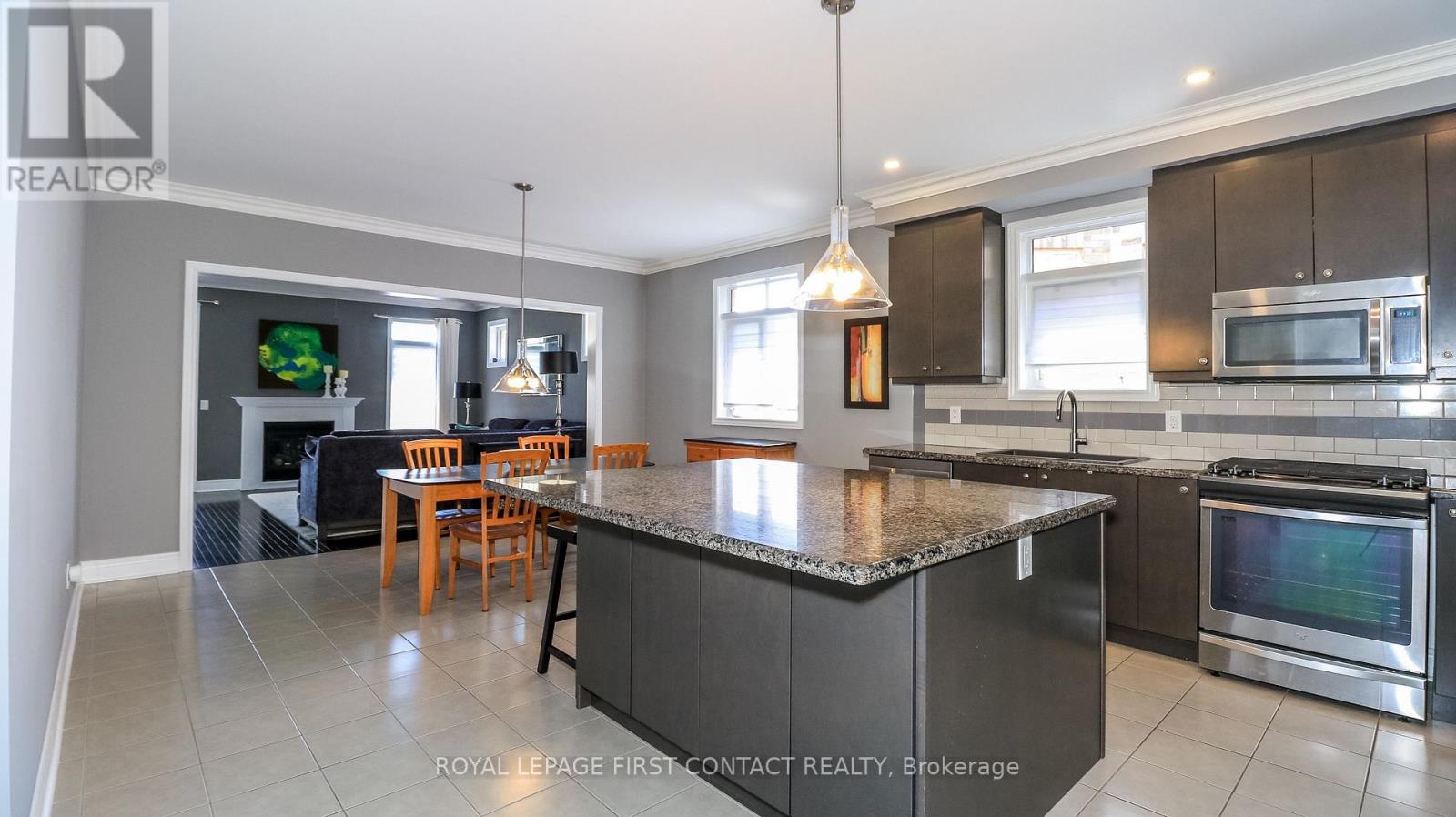 33 Tamarack Trail, Barrie, Ontario  L4N 6M7 - Photo 9 - S13756716