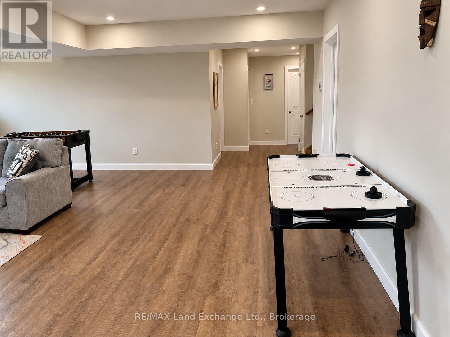 320 Mclean Crescent, Saugeen Shores, Ontario  N0H 2C3 - Photo 14 - X13756662