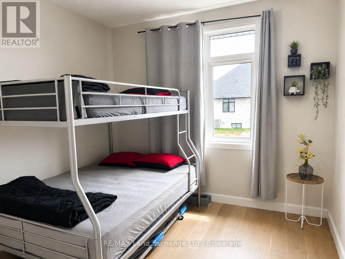 320 Mclean Crescent, Saugeen Shores, Ontario  N0H 2C3 - Photo 7 - X13756662