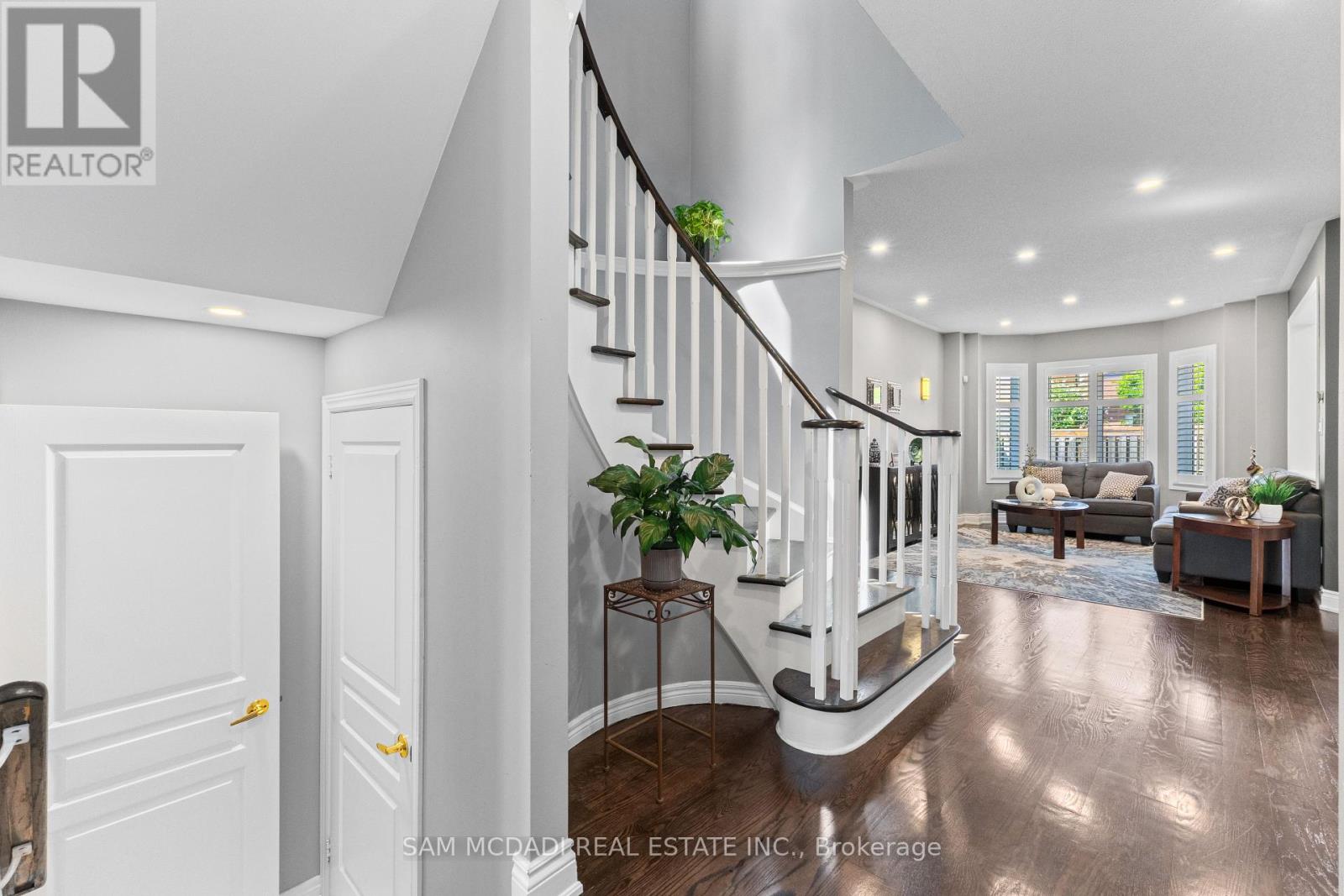 195 Holmes Crescent, Milton, Ontario  L9T 0T8 - Photo 4 - W13756642