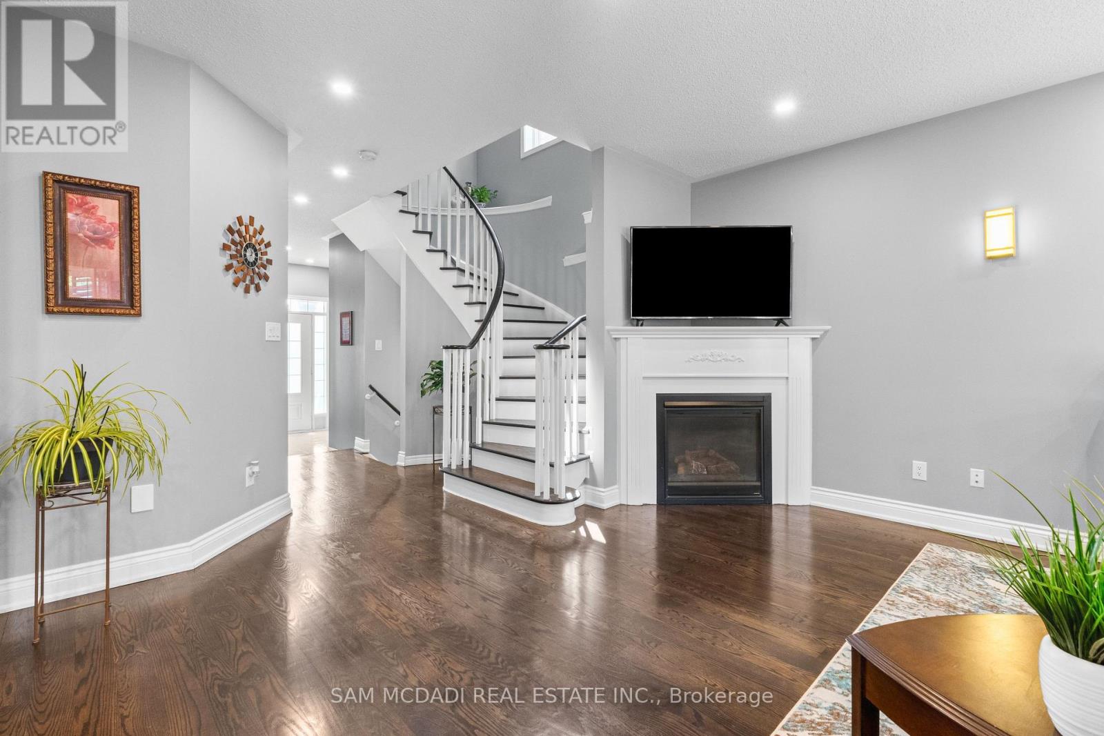 195 Holmes Crescent, Milton, Ontario  L9T 0T8 - Photo 6 - W13756642