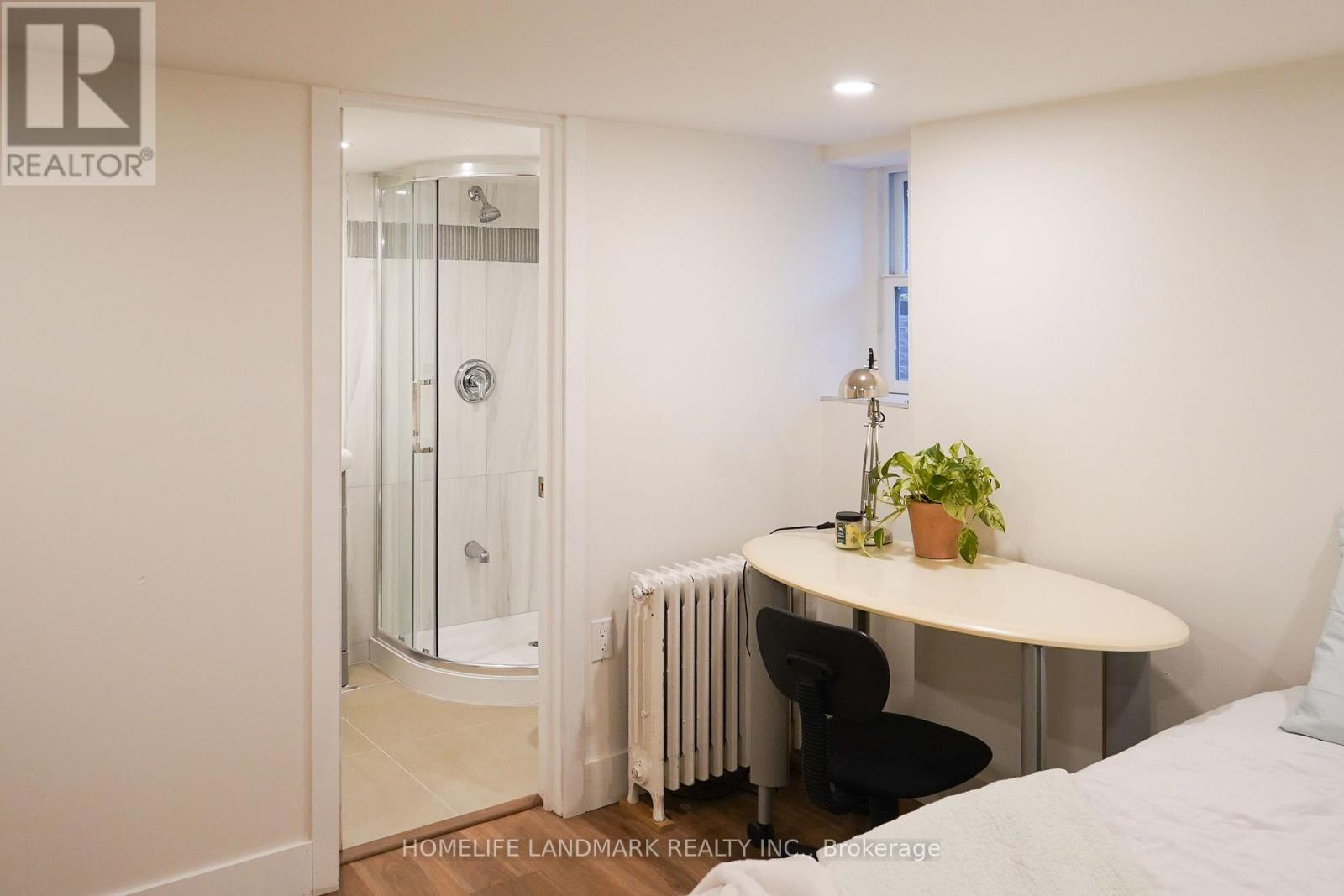 Bsmt Rm1 - 479 Whitmore Avenue, Toronto, Ontario  M6E 2N6 - Photo 7 - W13756654
