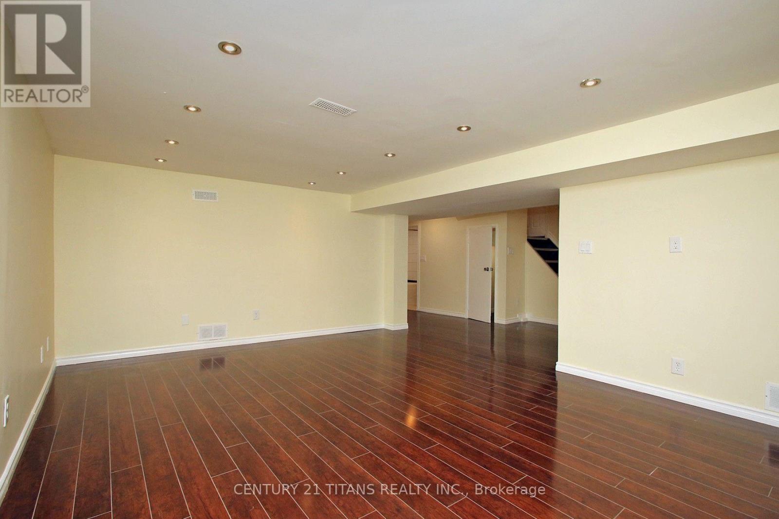 31 Monterrey Drive, Toronto, Ontario  M9V 1S7 - Photo 24 - W13756670