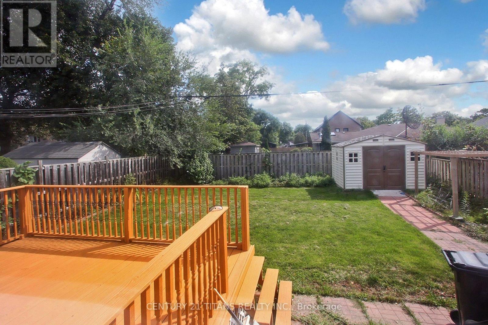 31 Monterrey Drive, Toronto, Ontario  M9V 1S7 - Photo 32 - W13756670
