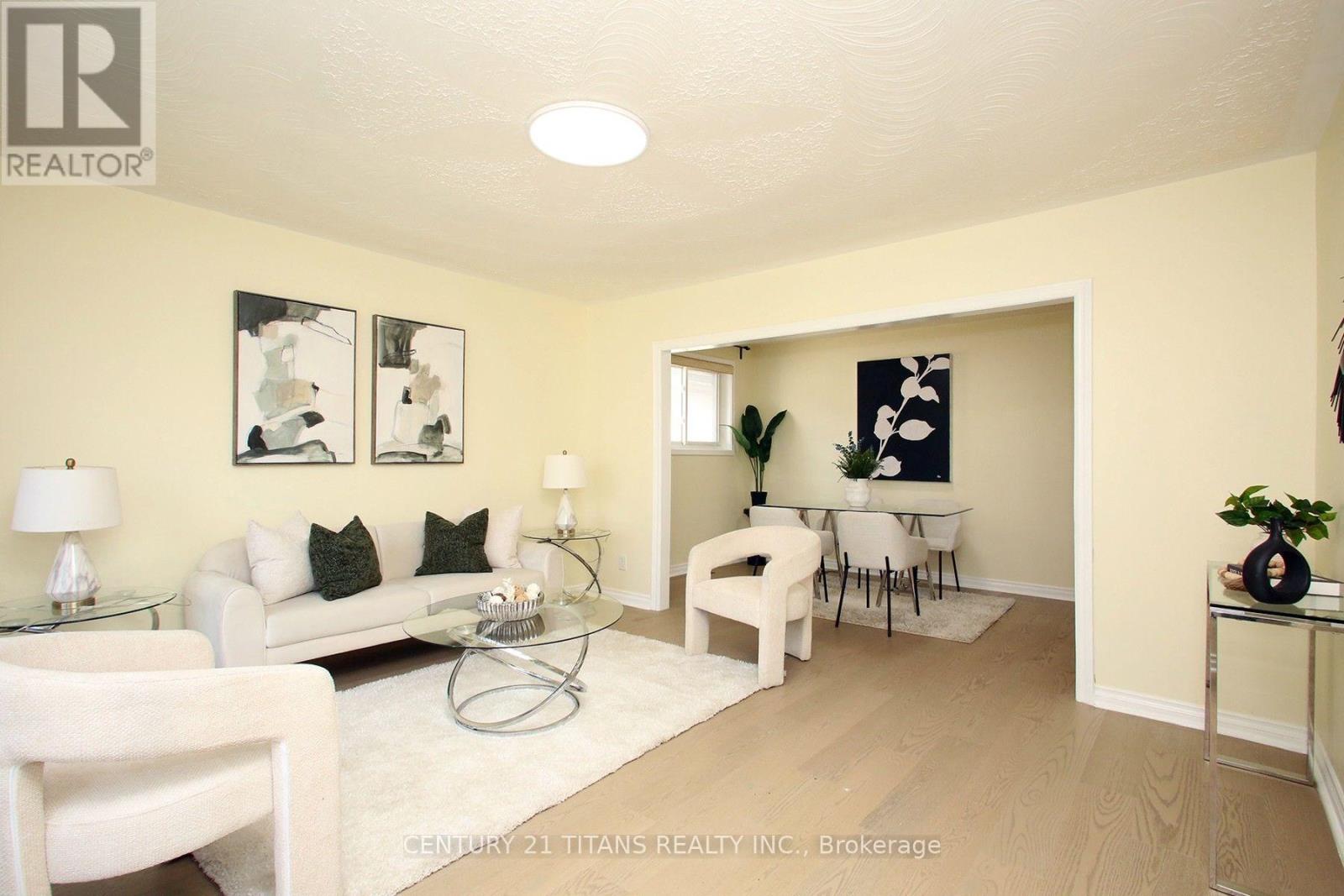 31 Monterrey Drive, Toronto, Ontario  M9V 1S7 - Photo 8 - W13756670