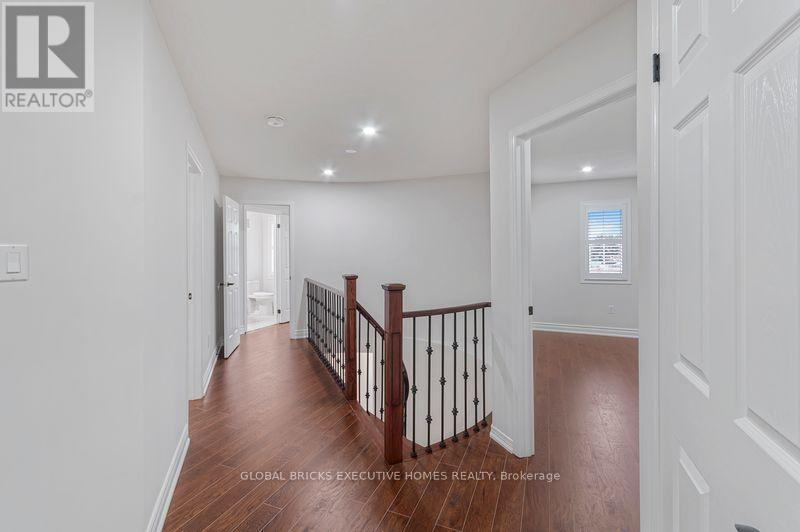 122 Pappain Crescent, Brampton, Ontario  L7A 3J7 - Photo 7 - W13756686
