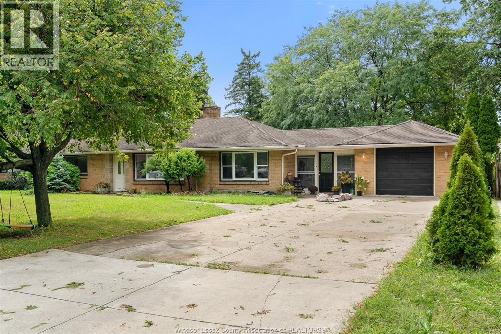 2725 Buckingham Drive, Windsor, Ontario  N8T 2C1 - Photo 5 - 26021886