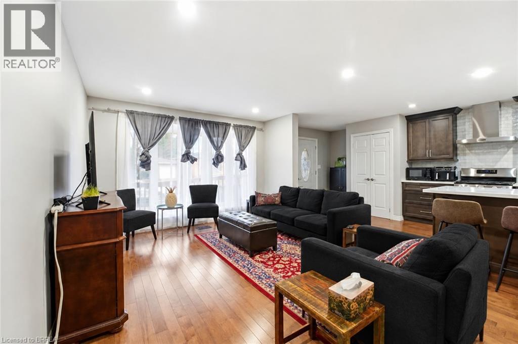 179 Banbury Road, Brantford, Ontario  N3P 1E6 - Photo 3 - 40859394