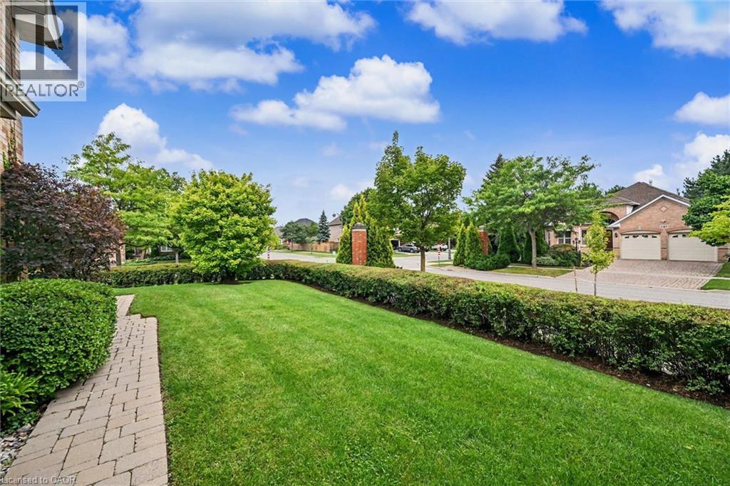 4275 Millcroft Park Drive Unit# 1, Burlington, Ontario  L7M 4L9 - Photo 6 - 40859813