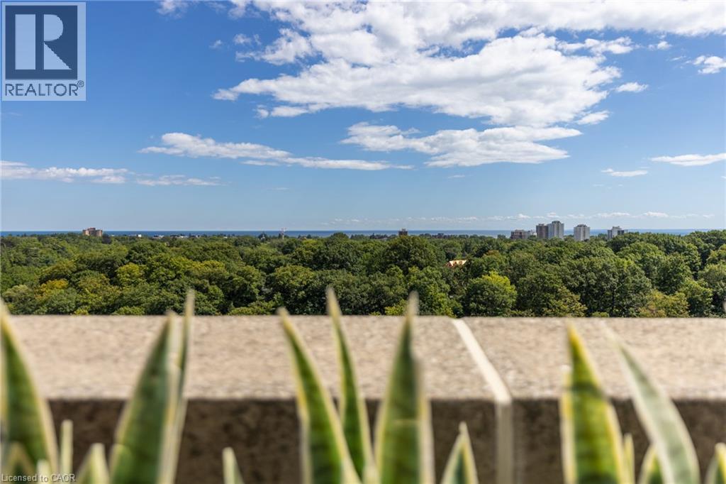 60 Old Mill Road Unit# Ph1, Oakville, Ontario  L6J 7V9 - Photo 28 - 40860351