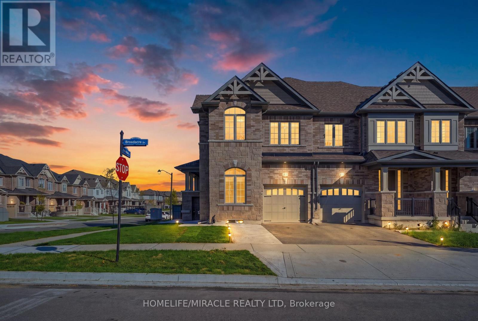 171 Broadacre Drive, Kitchener, Ontario  N2R 0S6 - Photo 1 - X13756606
