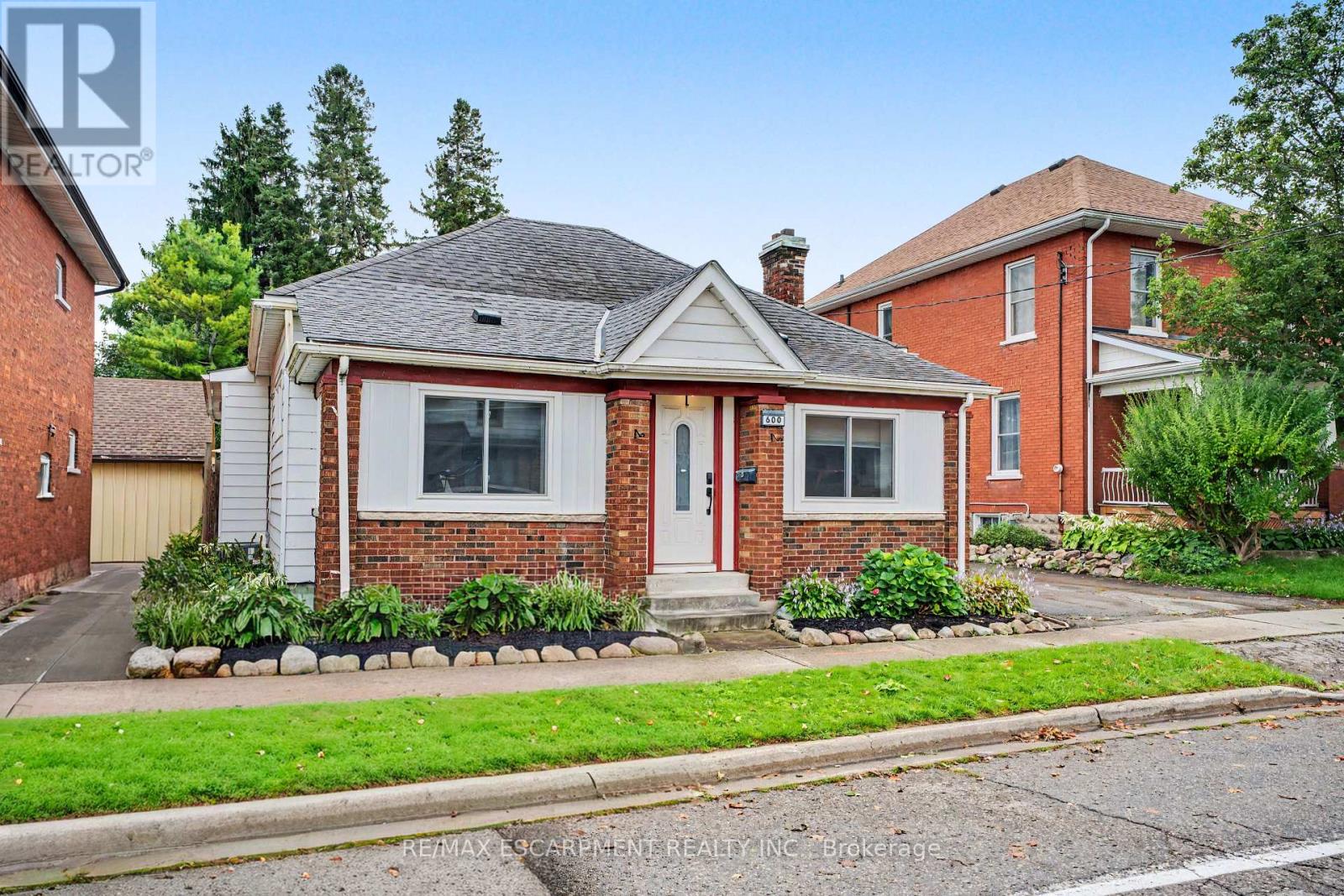 600 Peel Street, Woodstock, Ontario  N4S 1K7 - Photo 2 - X13756694