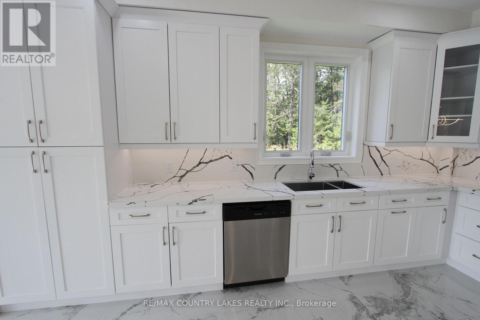 445 Martin's Road, Kawartha Lakes, Ontario  K0M 1N0 - Photo 8 - X13756708