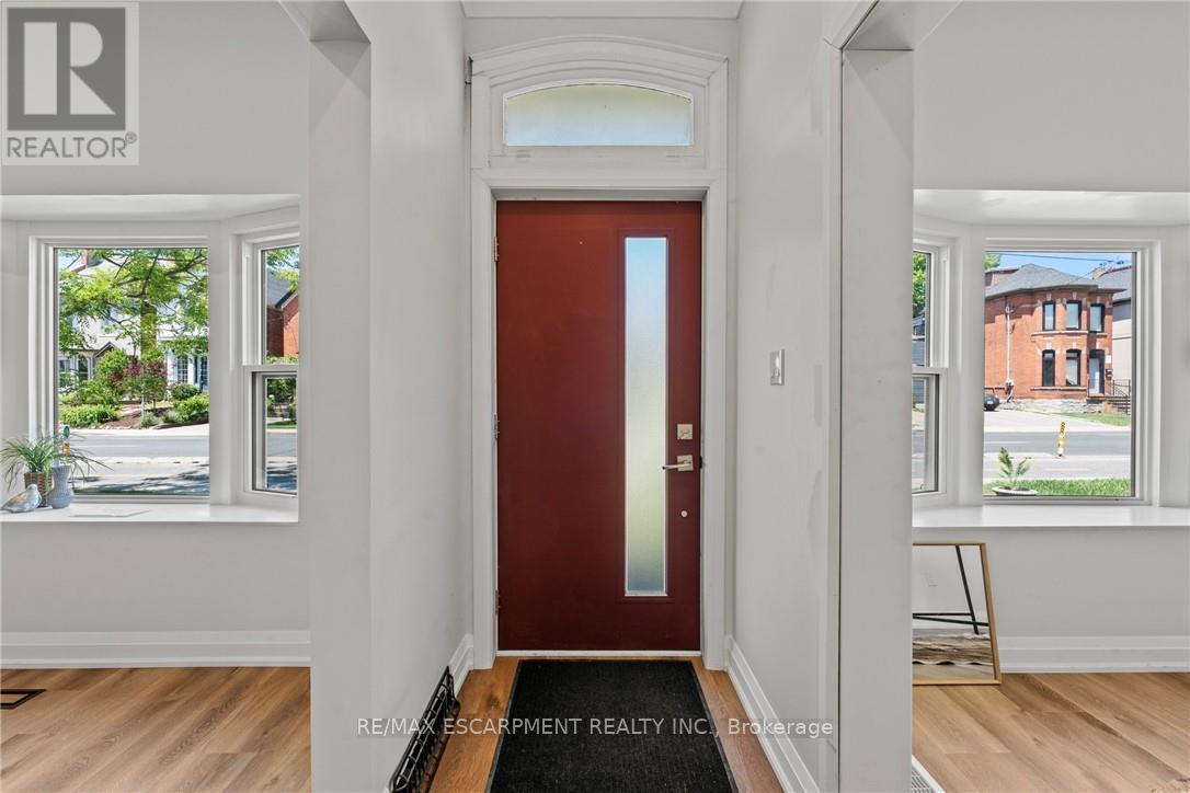 192 Victoria Avenue N, Hamilton, Ontario  L8L 5G1 - Photo 2 - X13756738