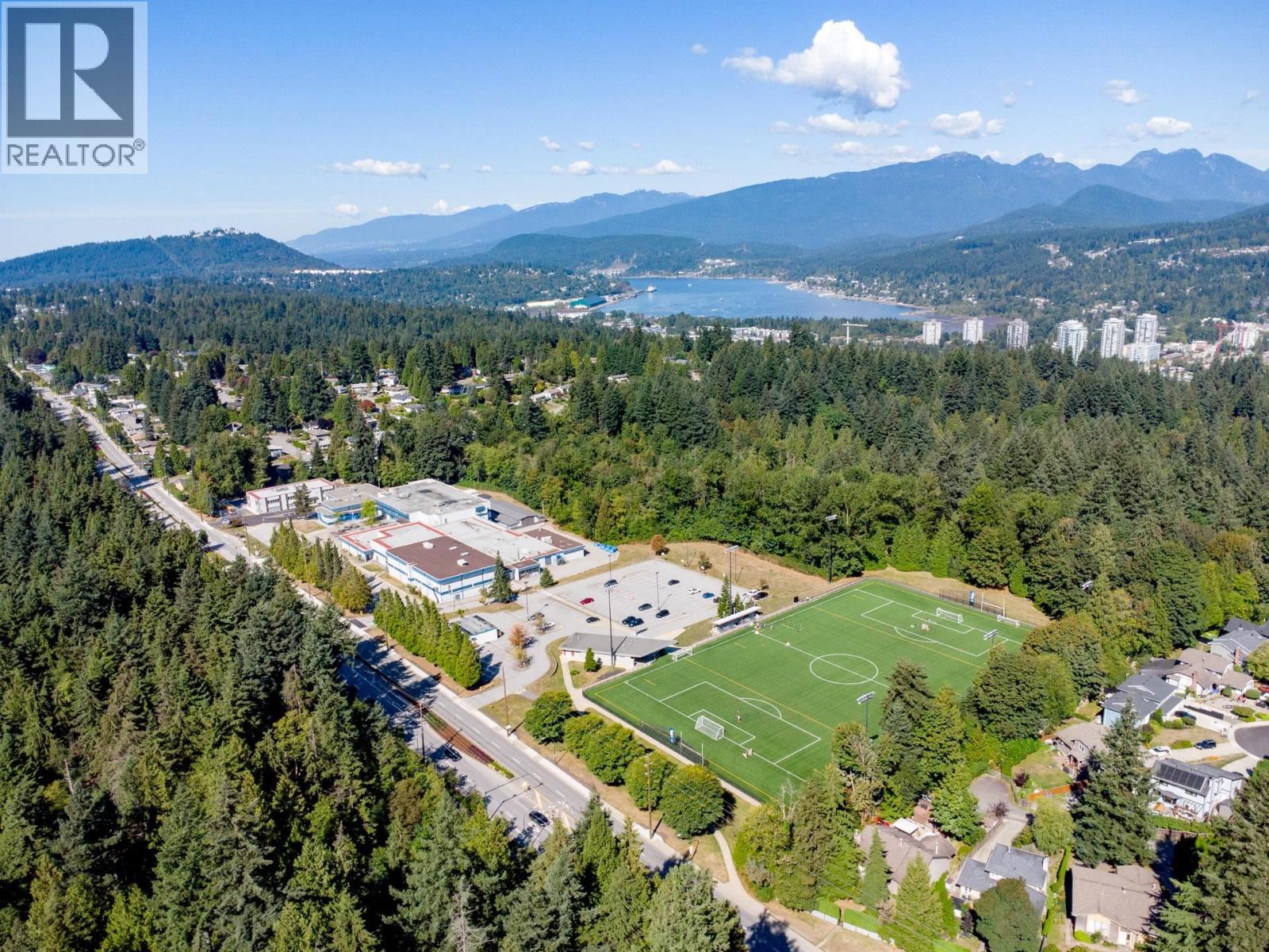 2996 Surf Crescent, Coquitlam, British Columbia  V3C 3S8 - Photo 32 - R3161680