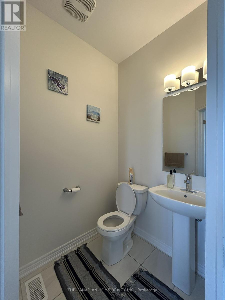 71 Milady Crescent, Barrie, Ontario  L9J 0X2 - Photo 4 - S13693926