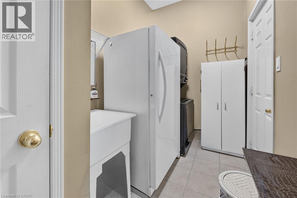 159 Thoroughbred Boulevard, Ancaster, Ontario  L9K 1N2 - Photo 27 - 40859105